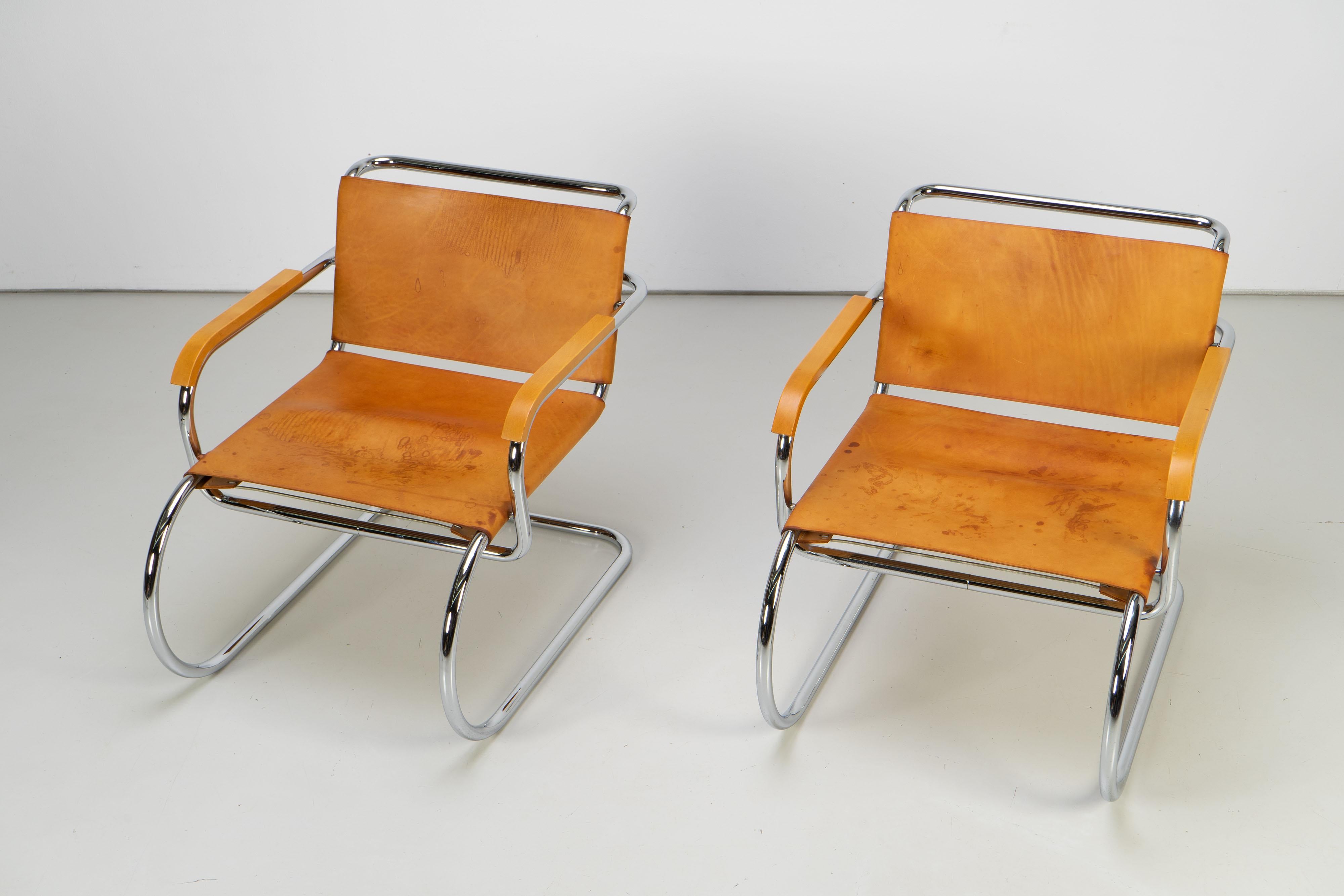 Bauhaus Leather Cantilever Chairs by Franco Albini Triennale, 1933 8