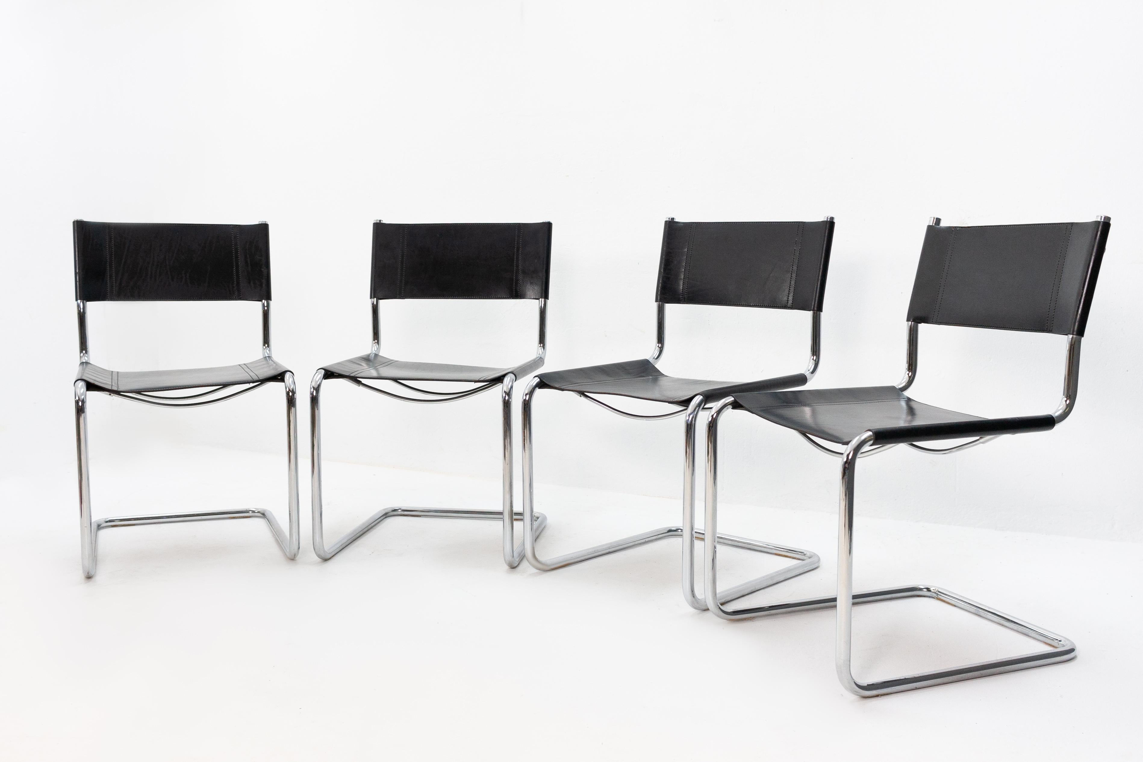 Four beautiful black leather cantilever chairs. After Mart Stam. Made in Italy by Linea Veam, 1970s. Thick stitch saddle leather.
On a chrome tube frame. Signed. Very good condition. Timeless design.






 