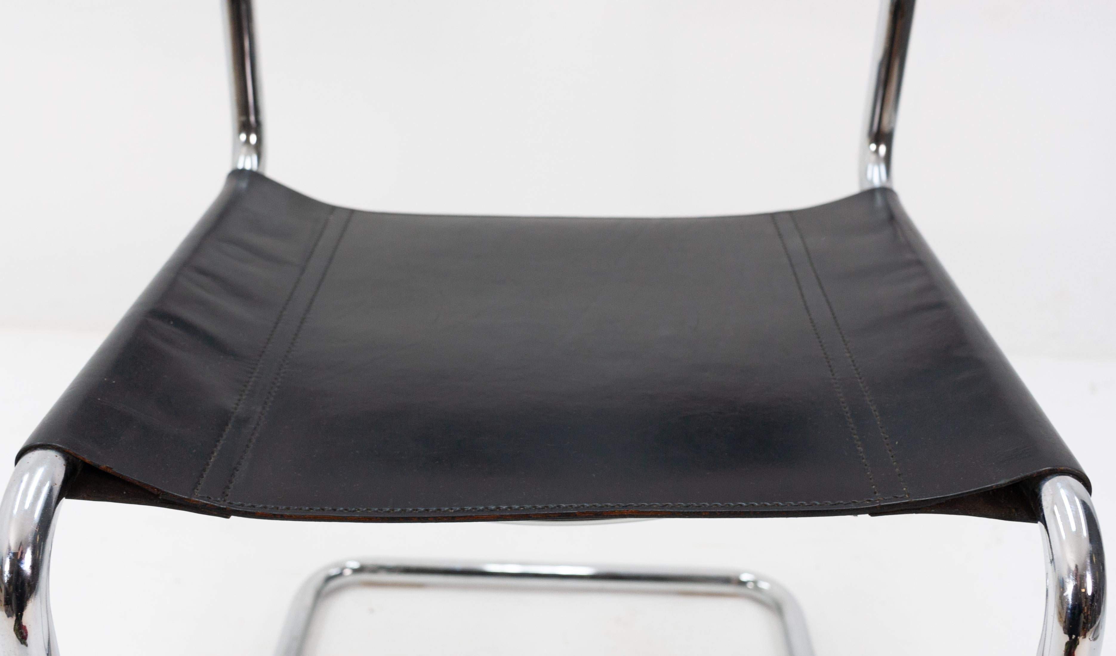 Late 20th Century Bauhaus Linea Veam Cantilever Chairs