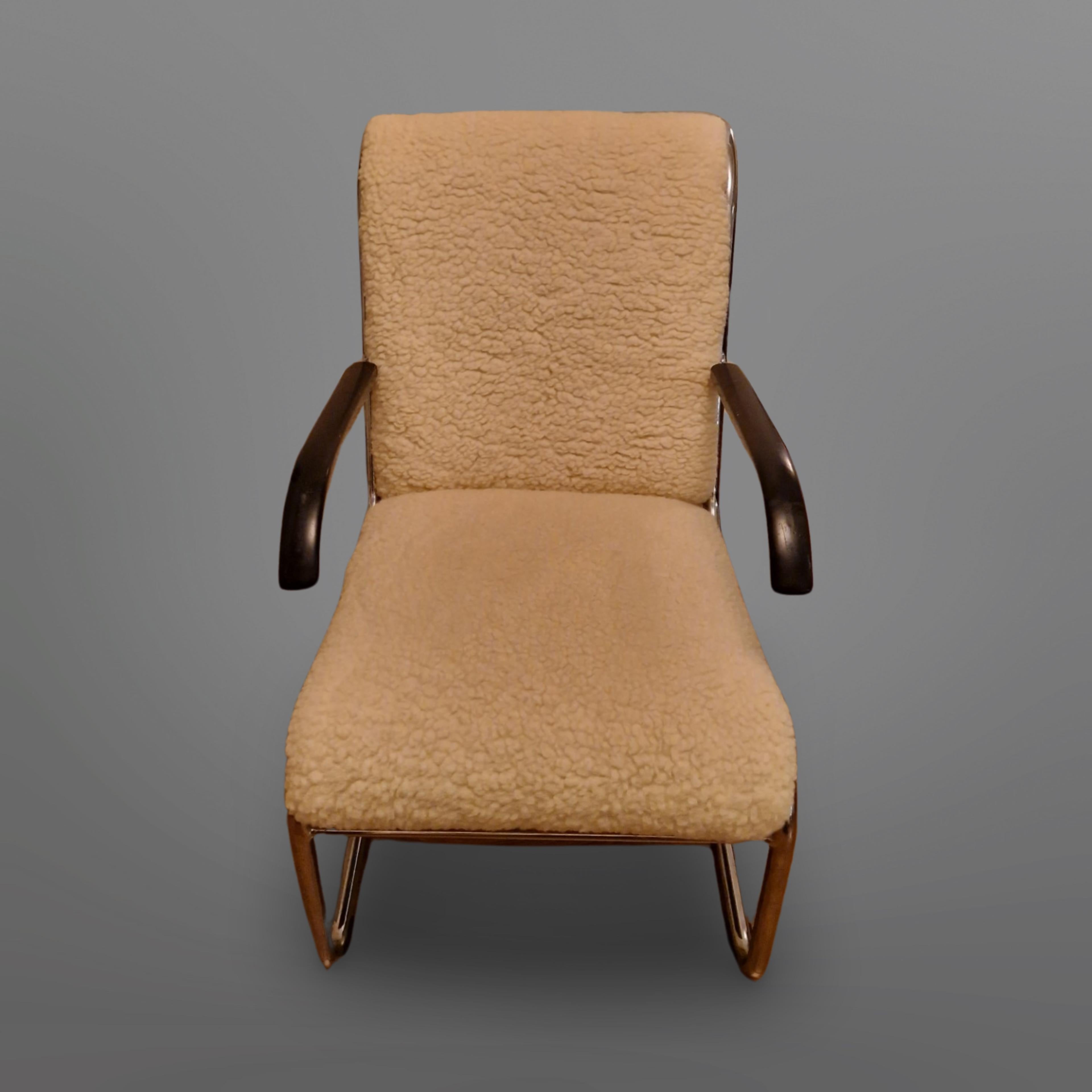 Bauhaus lounge chair with wool teddy upholstery, Netherlands 1930s 1
