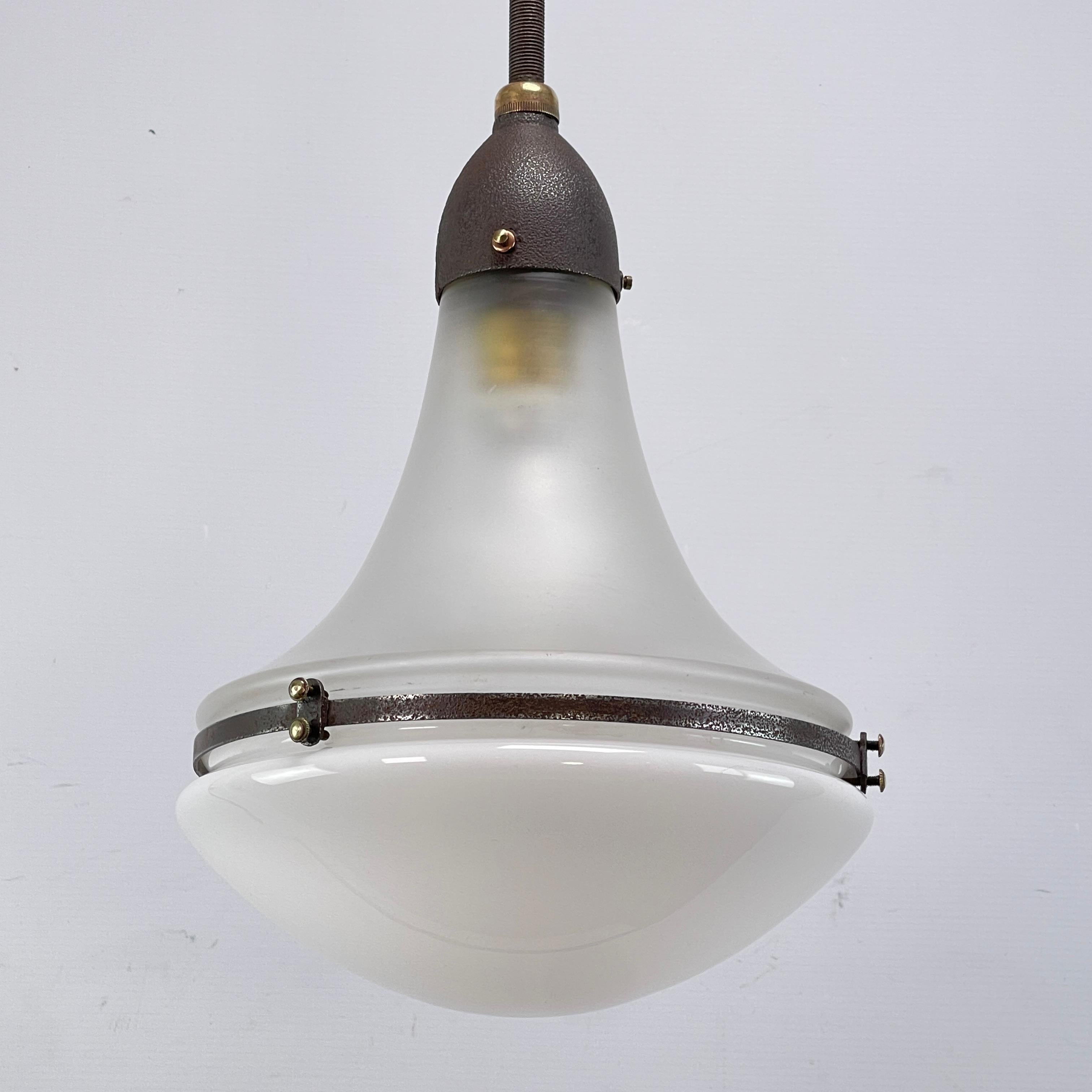 Lampe Bauhaus Luzette de Peter Behrens pour Siemens-Schuckert Werke, années 1920 Bon état - En vente à Saarburg, RP