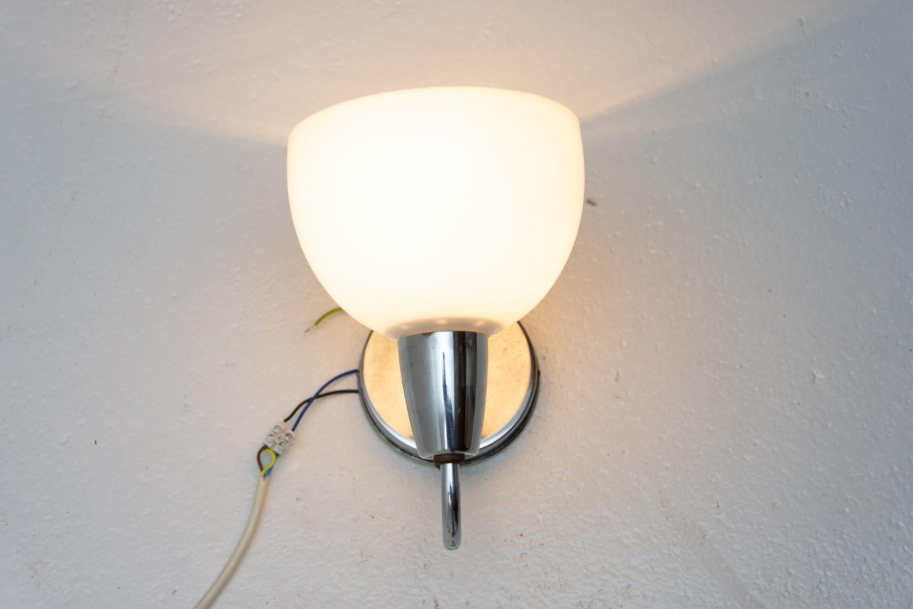  Bauhaus Mid century Chrome wall lamp, Czechoslovakia, 1930´s For Sale 5