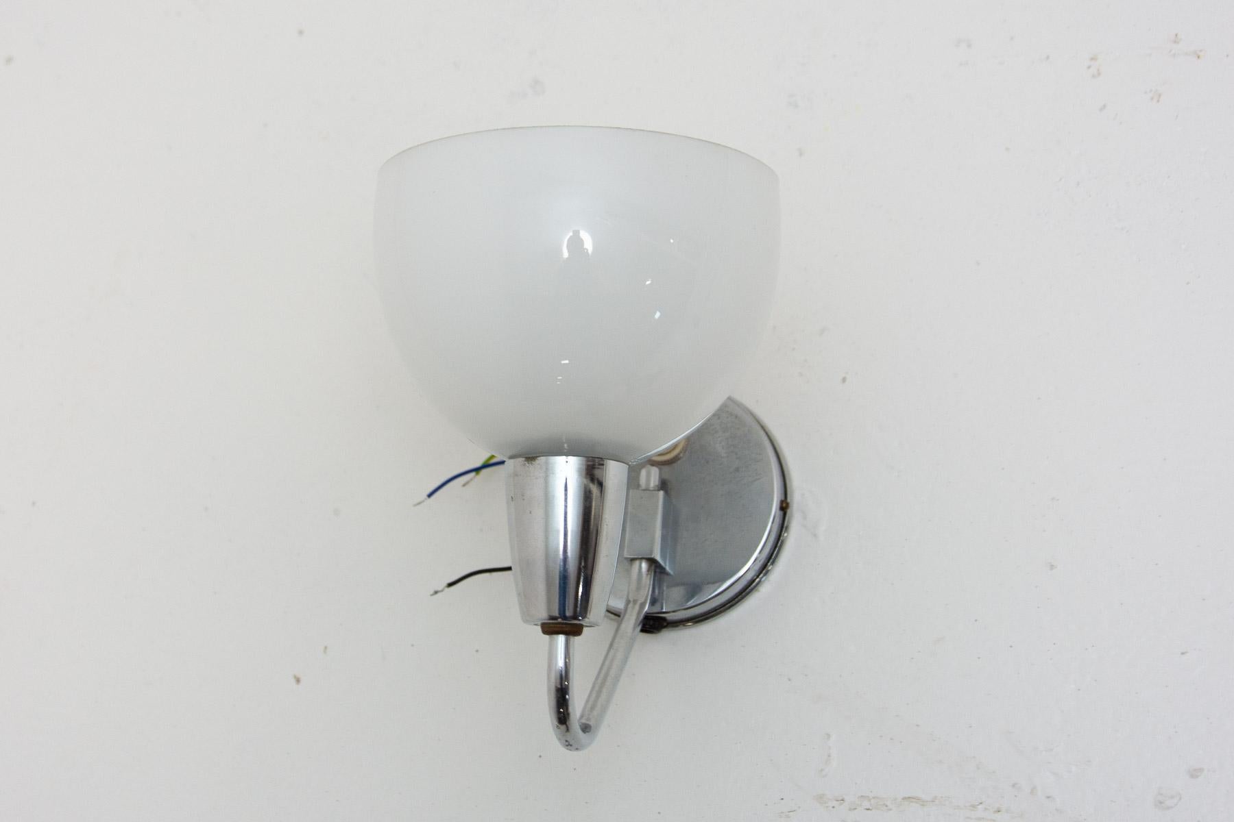  Bauhaus Mid century Chrome wall lamp, Czechoslovakia, 1930´s For Sale 8