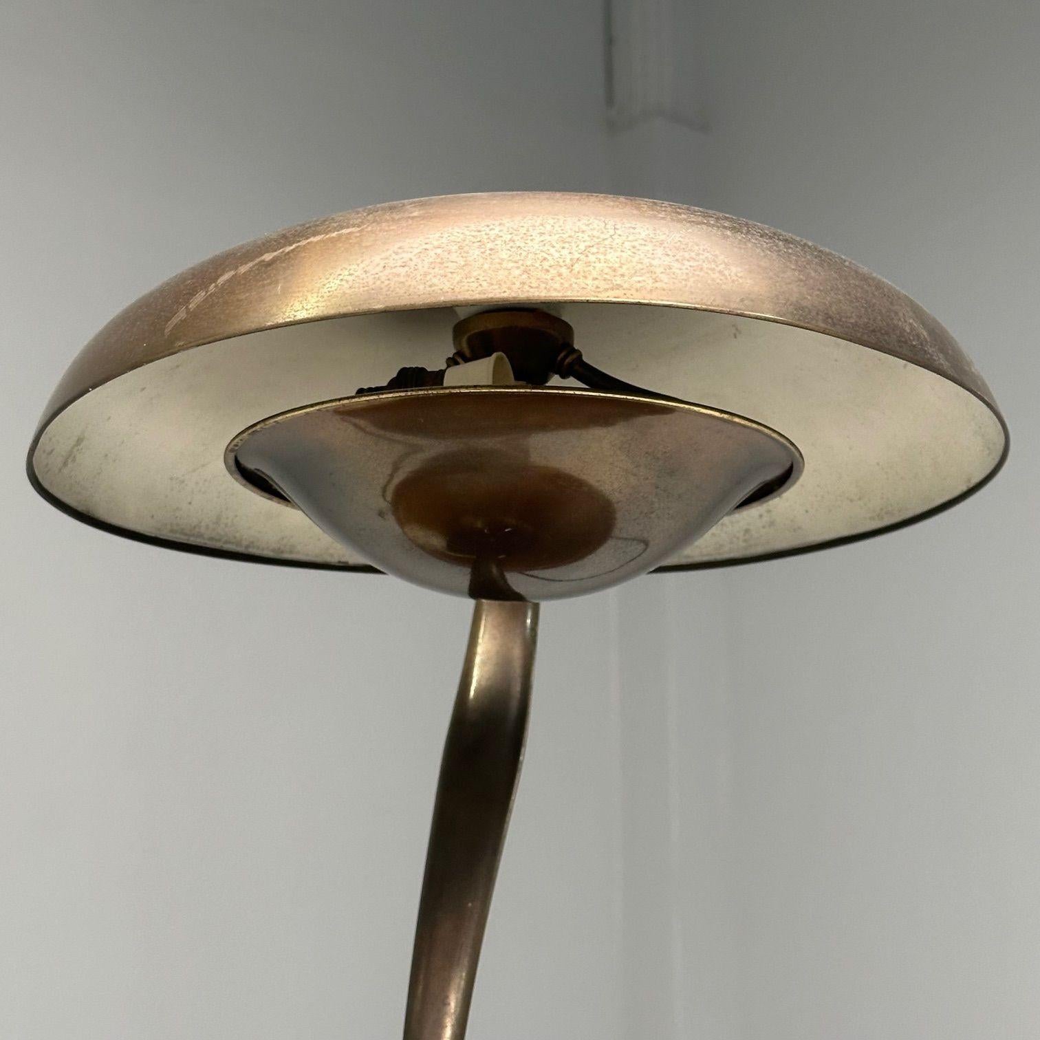 Bauhaus, Mid-Century Modern, Desk Lamp, Gilt Metal, Germany, 1930s In Good Condition In Manhasset, NY