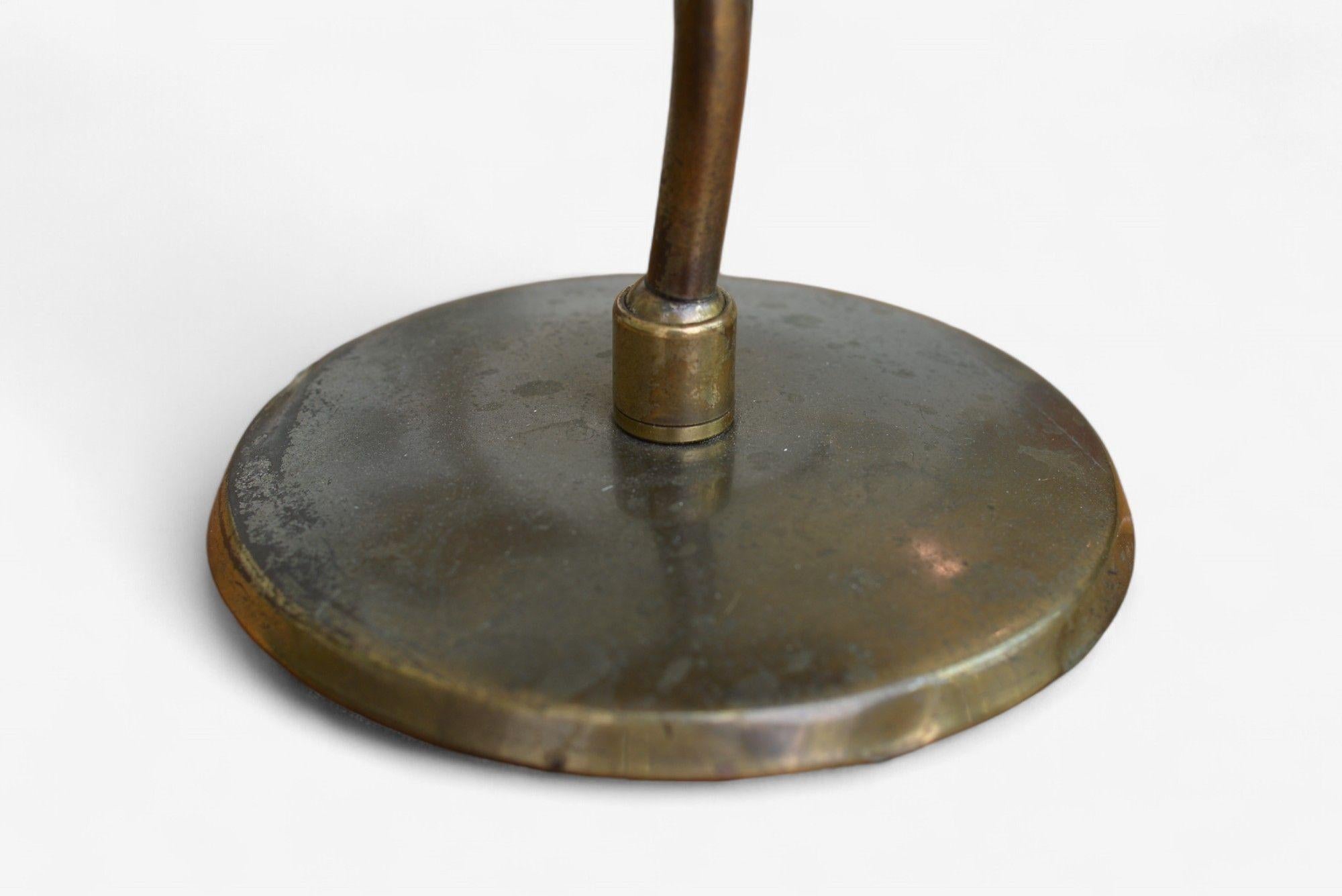Bauhaus, Mid-Century Modern, Desk Lamp, Gilt Metal, Germany, 1930s in vendita 1