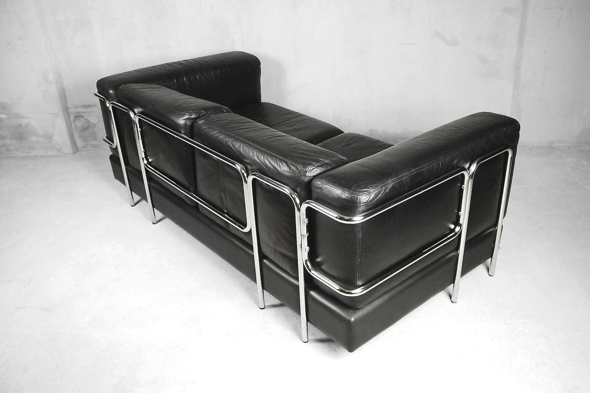 Bauhaus Minimalist Leather Tubular Sofa by Pethrus Lindlöf for Lindlöfs Möbler For Sale 5