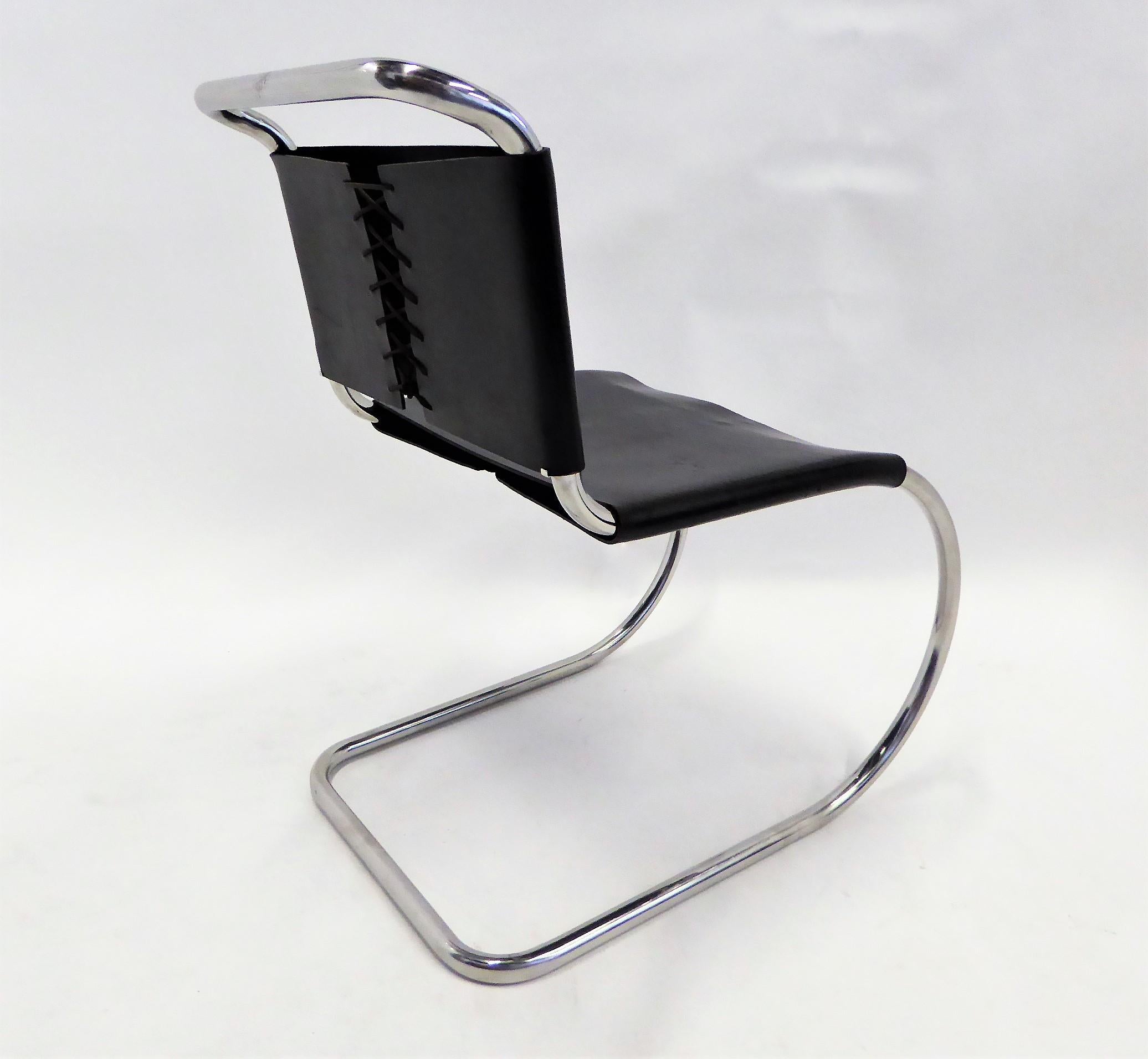 Bauhaus Modern Black Leather Knoll MR10 Dining Chair Mies van der Rohe In Good Condition In Miami, FL