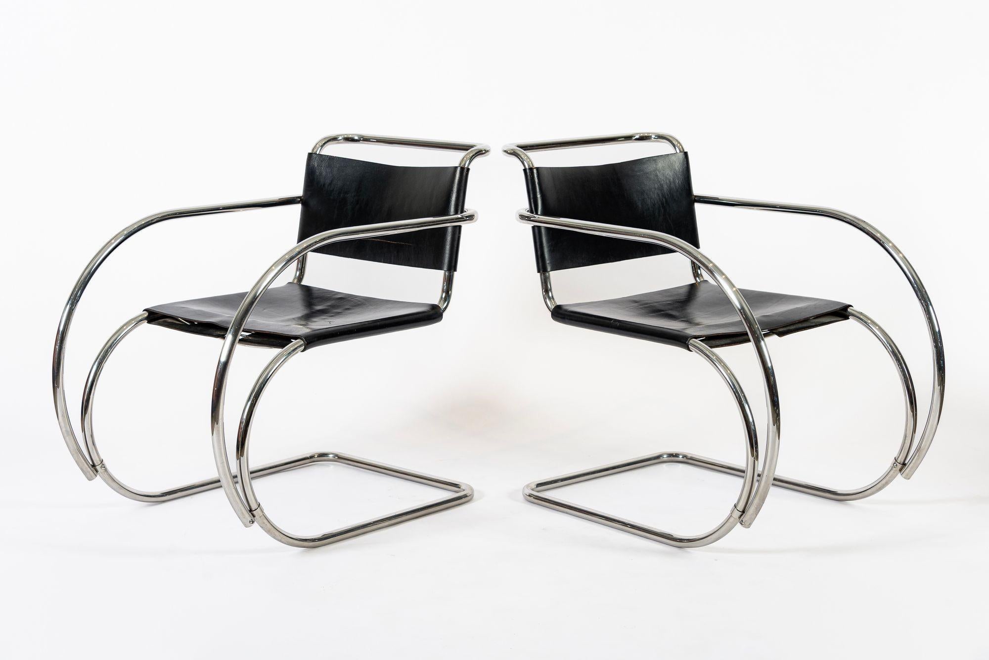 Acier Fauteuils en cuir noir Bauhaus MR 20 par Mies van der Rohe pour Knoll, 1979 en vente