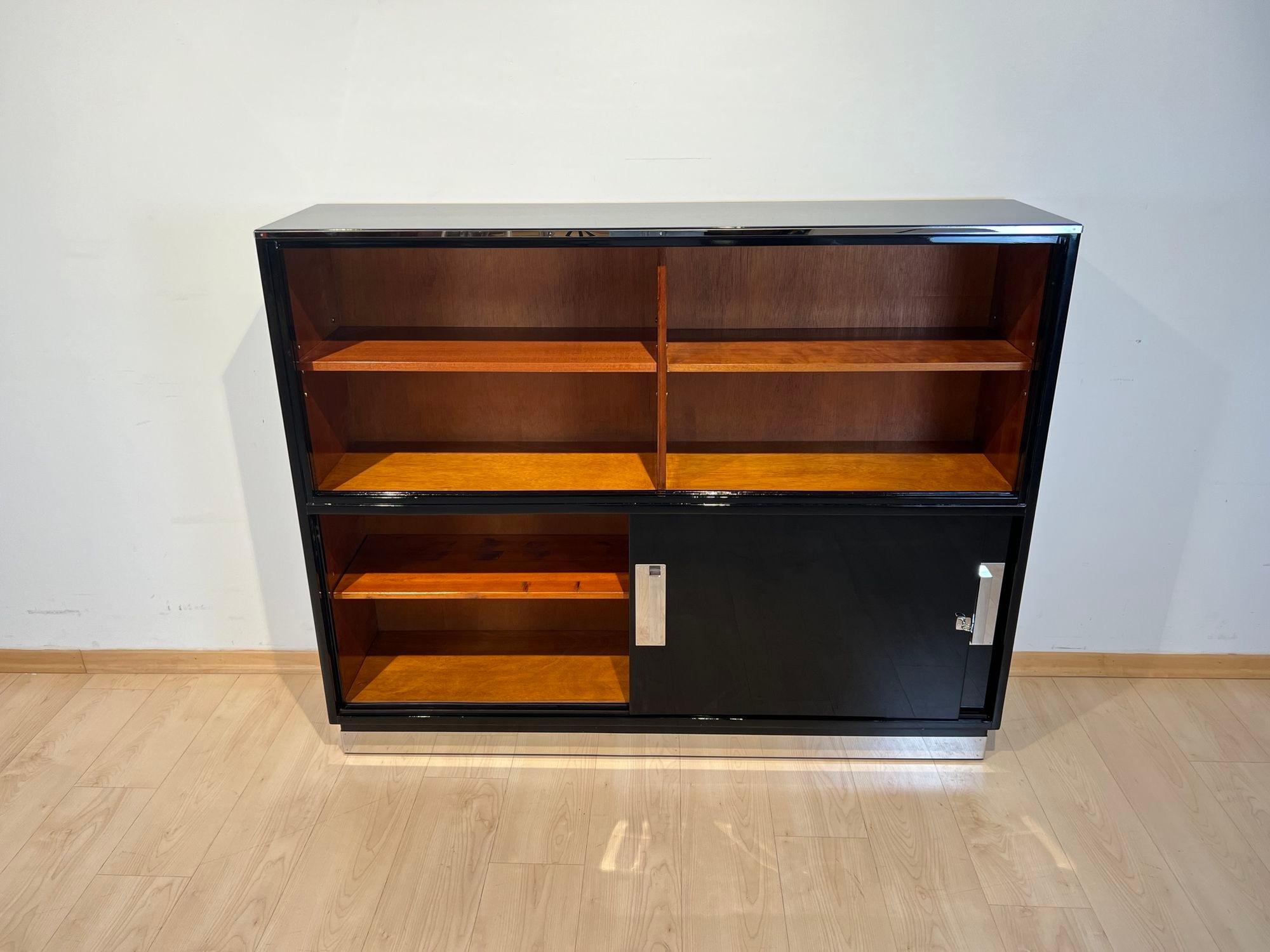 Bauhaus Office Cabinet, Black Lacquer, Mahogany, Germany circa 1930 For Sale 11