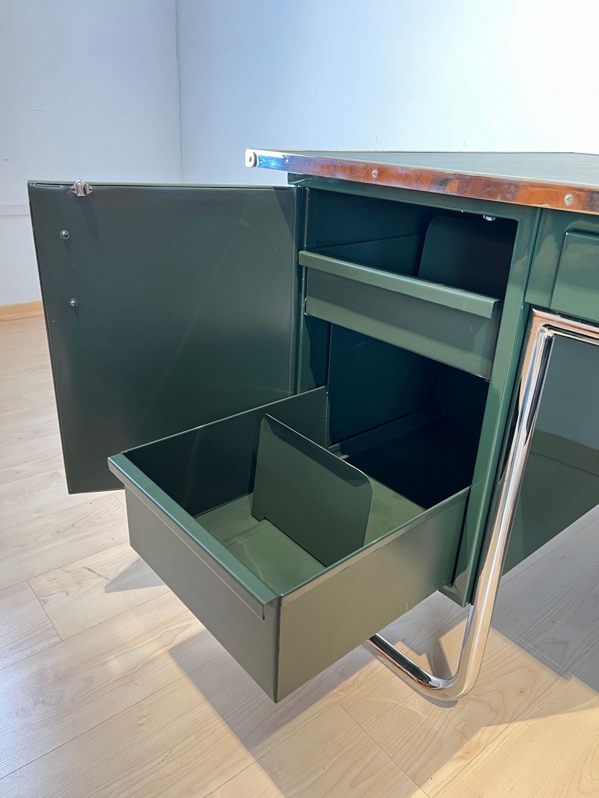 Large Bauhaus Desk, Steeltube, Green Lacquer, Germany circa 1925 For Sale 7