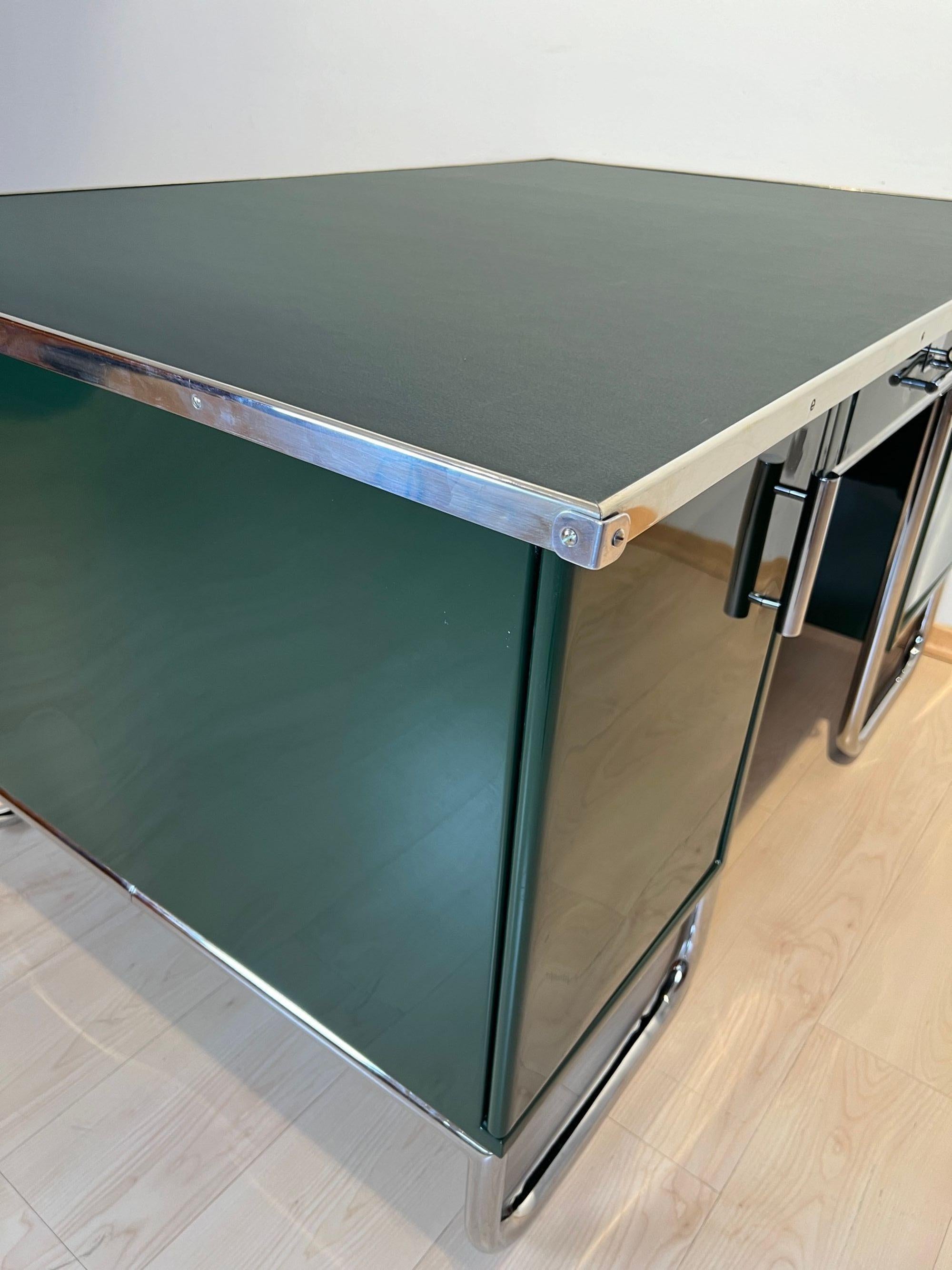 Large Bauhaus Desk, Steeltube, Green Lacquer, Germany circa 1925 For Sale 11