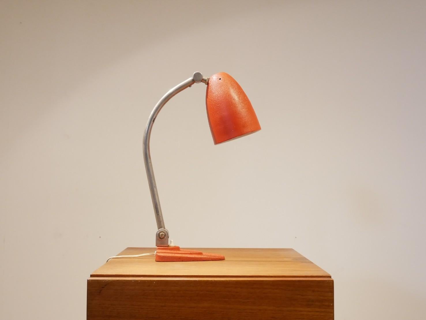 Bauhaus Period Red Gispen Desk Lamp, 1920s For Sale 1