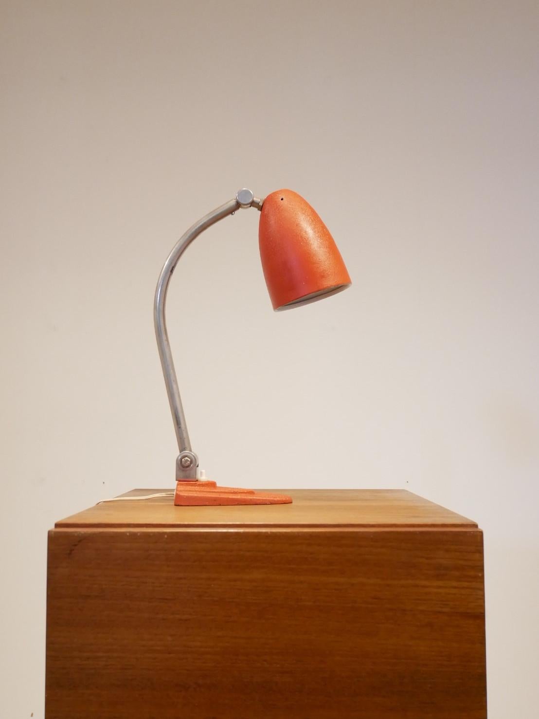 Bauhaus Period Red Gispen Desk Lamp, 1920s For Sale 2