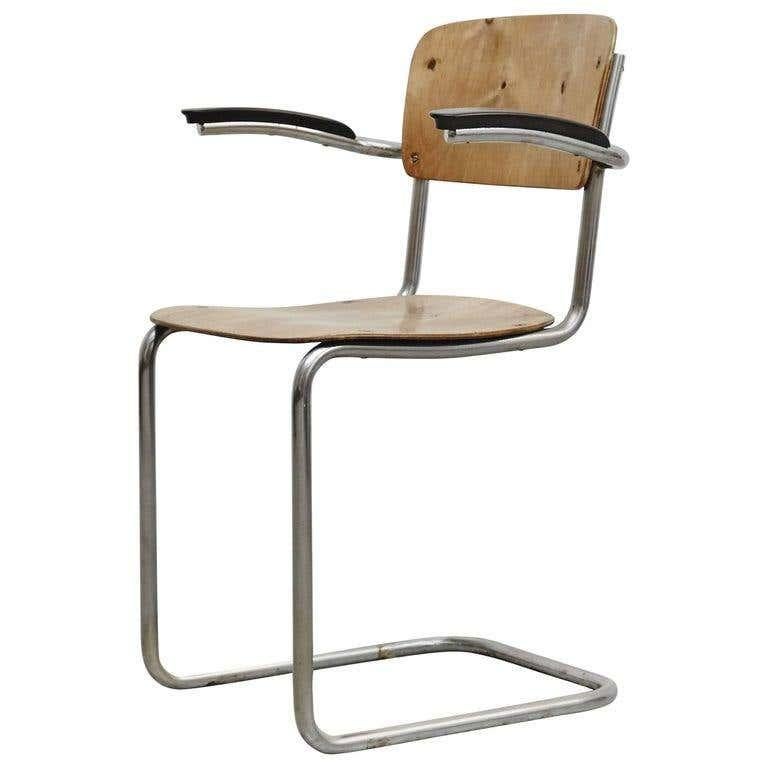 Bauhaus Rationalist Tubular Chair in Wood and Metal, circa 1930 For Sale 1