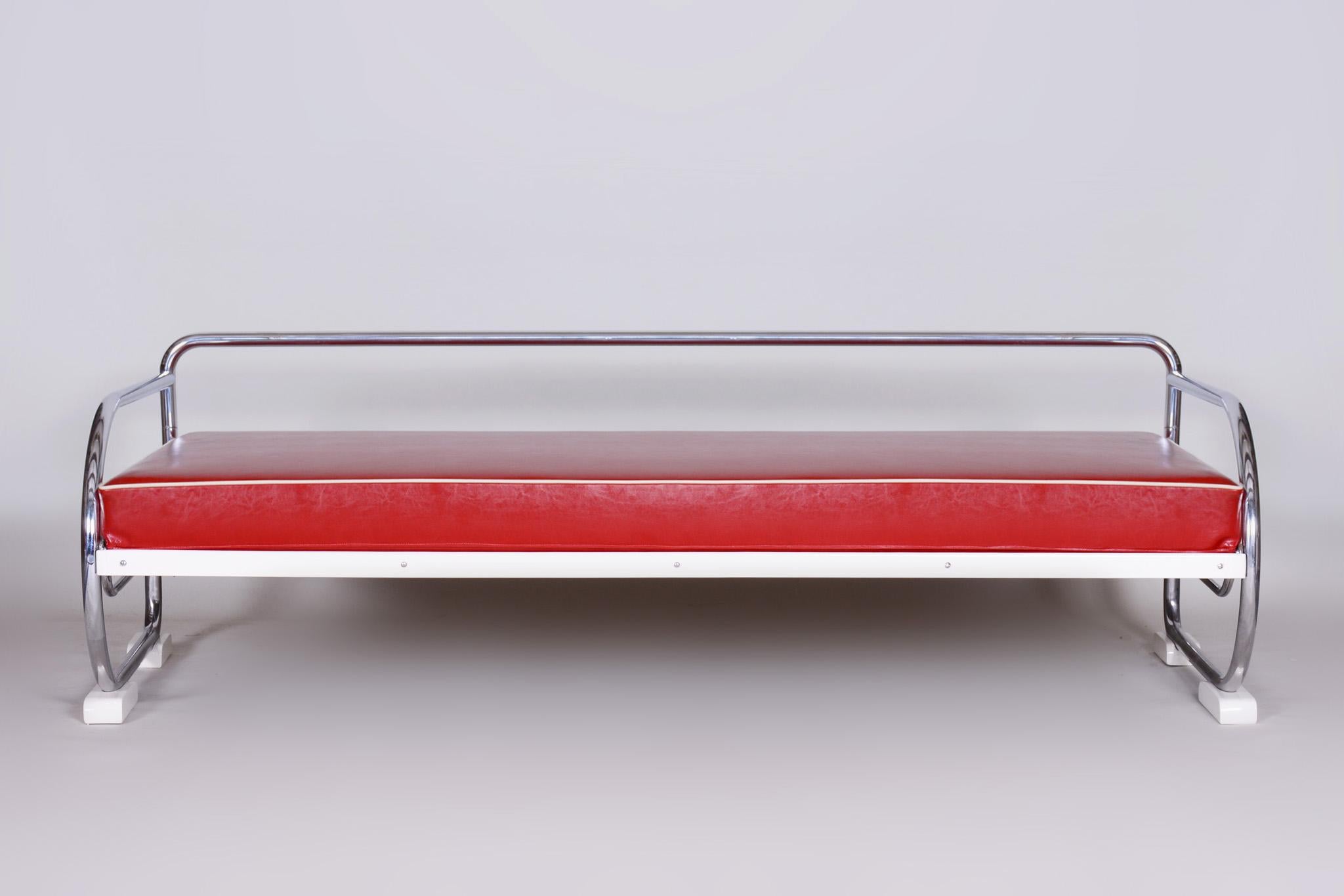 Rotes Bauhaus-Sofa aus verchromtem Stahlrohr von Robert Slezák:: Design by Thonet:: 1930er Jahre im Angebot 1