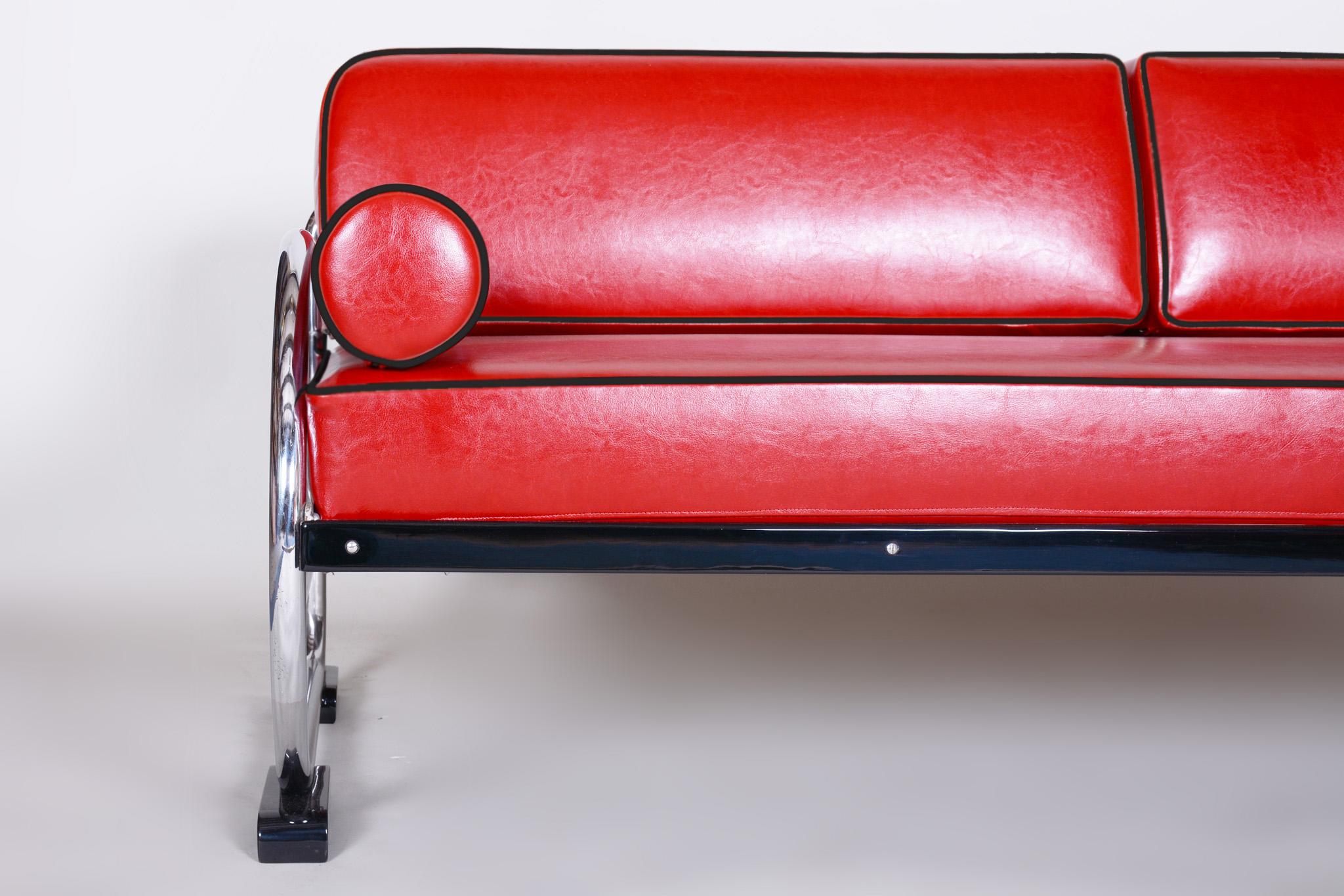 Bauhaus-Sofa aus verchromtem Stahlrotem Rohr von Robert Slezk, Design von Thonet, 1930er Jahre (Tschechisch) im Angebot