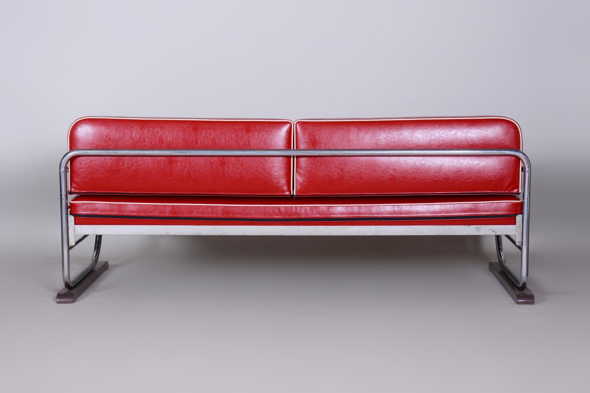 Leather Bauhaus Red Tubular Chromed Steel Sofa by Robert Slezák, Fully Restored, 1930s For Sale