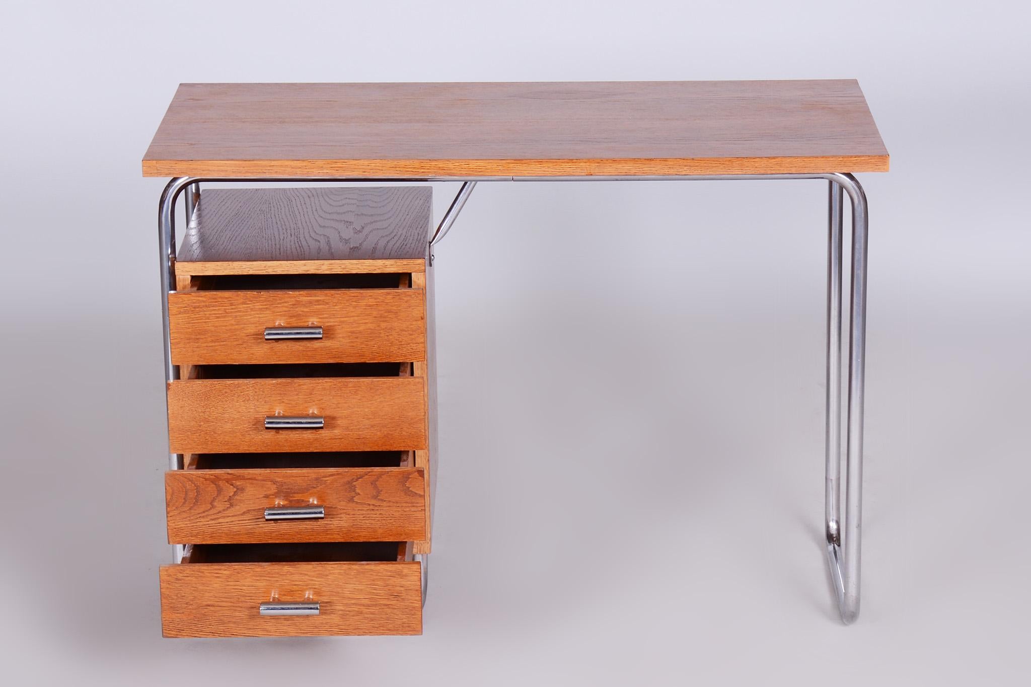 Bauhaus Restored Oak Writing Desk Made in 1930s by Robert Slezak, Czechia In Good Condition In Horomerice, CZ