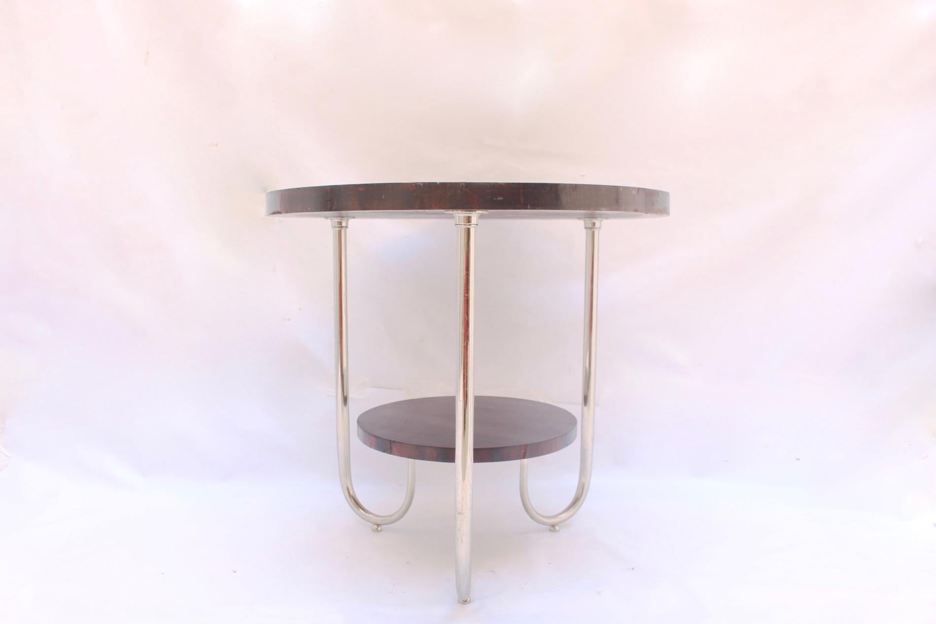 Bauhaus Round Palisander Side Coffee Table in the Style of Josef Hoffmann, 1930s In Fair Condition For Sale In Valencia, Valencia