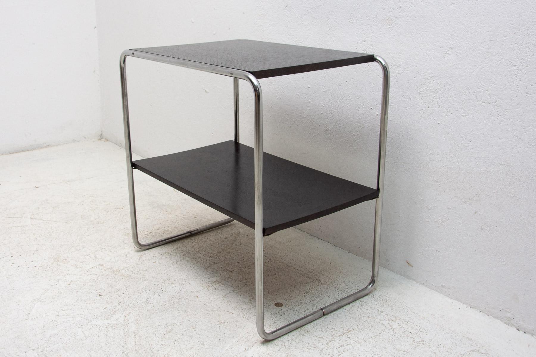 Chromed side table by Marcel Breuer.

It was made during the Bauhaus period in the former Czechoslovakia in the 1930´s

It has a chrome base and two veneered plywood boards.

The table is in good excellent condition, fully renovated.

 

