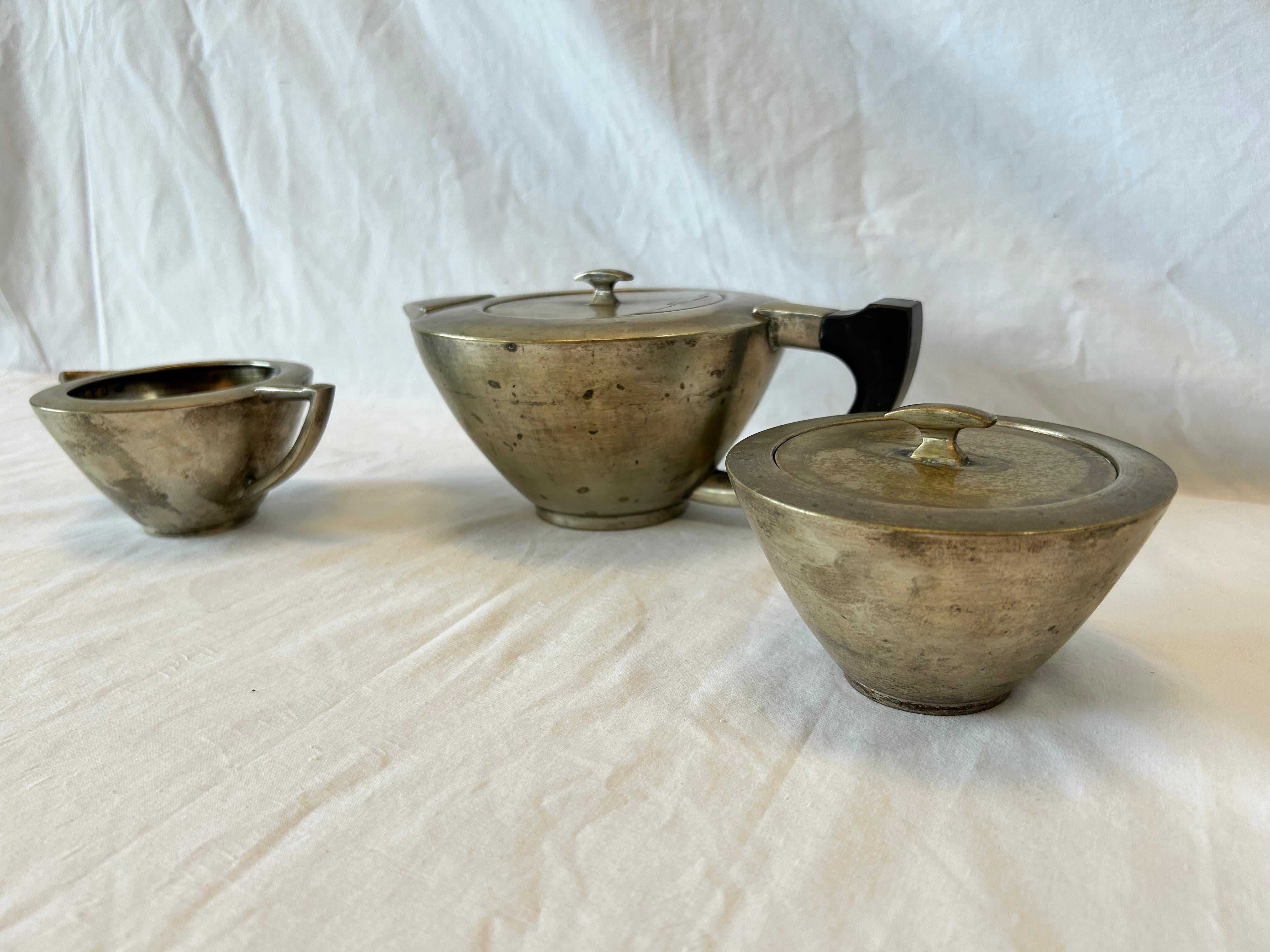 Bauhaus Silver Plate Tea Service Style of Marianne Brandt Teapot Creamer Sugar In Good Condition In Atlanta, GA