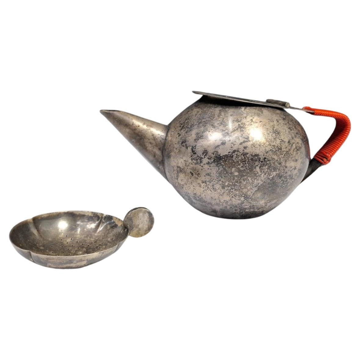 Bauhaus silver-plated teapot and tea strainer, WMF, 1950's For Sale