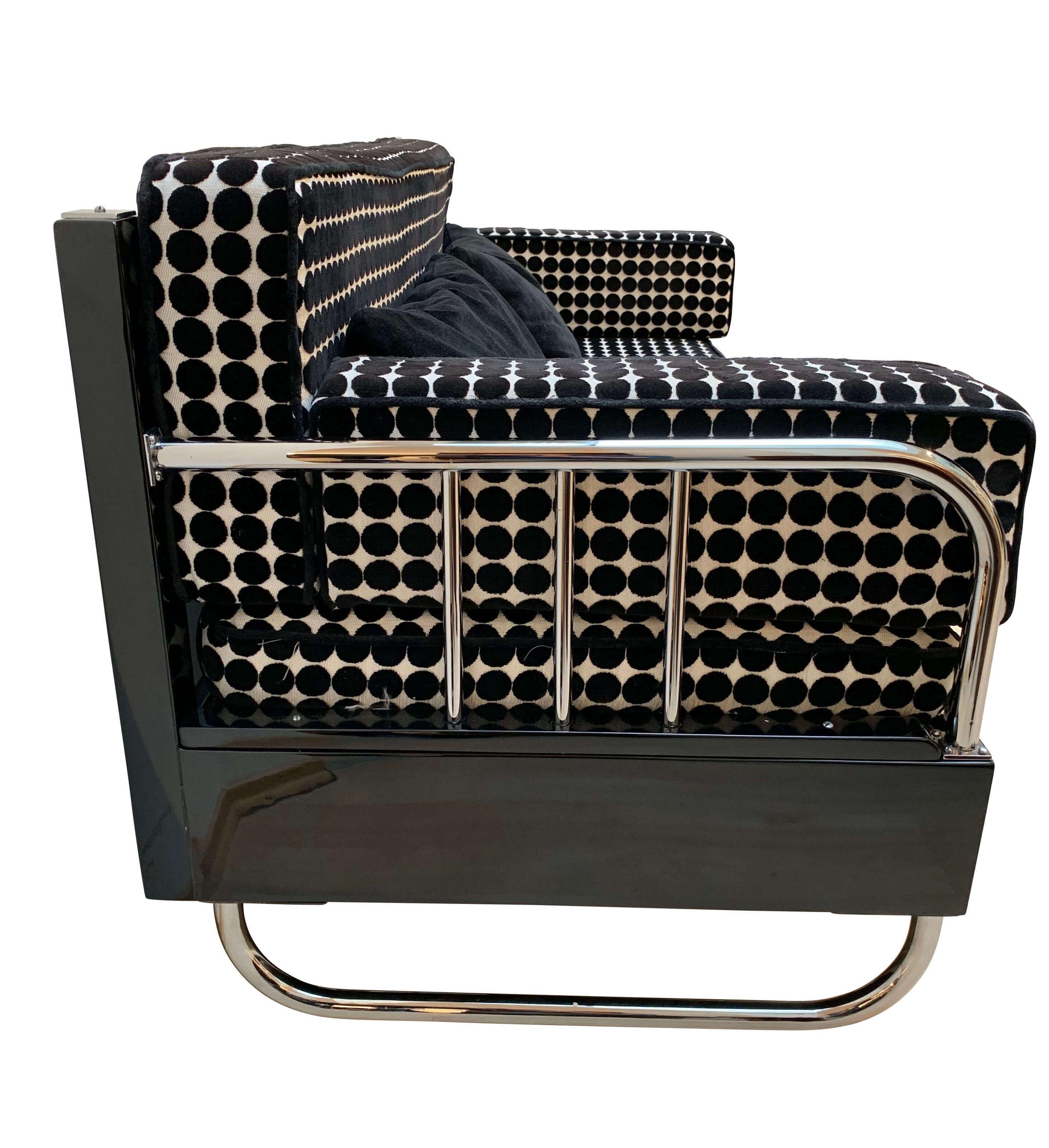 Bauhaus Sofa, Chromed Steeltubes and Black Lacquer, Germany circa 1930 In Good Condition In Regensburg, DE