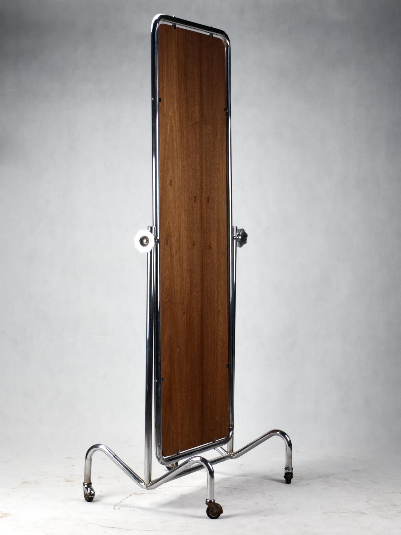 Mid-20th Century Bauhaus Standing Mirror with Chrome Frame, 1930s