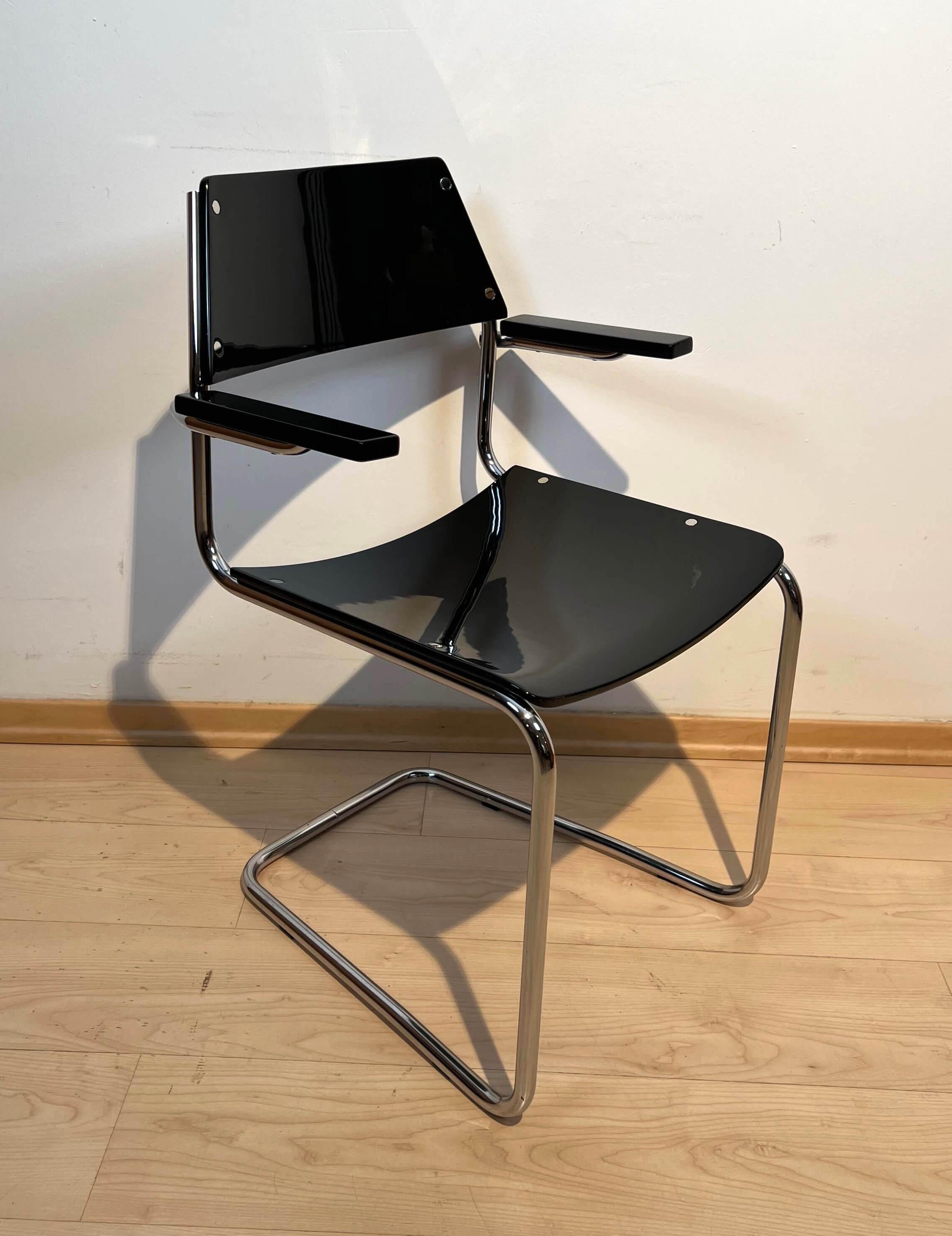 Bauhaus-Sessel aus Stahlrohr von Mauser, schwarzer Lack, Nickel, Deutschland um 1940 (Poliert)