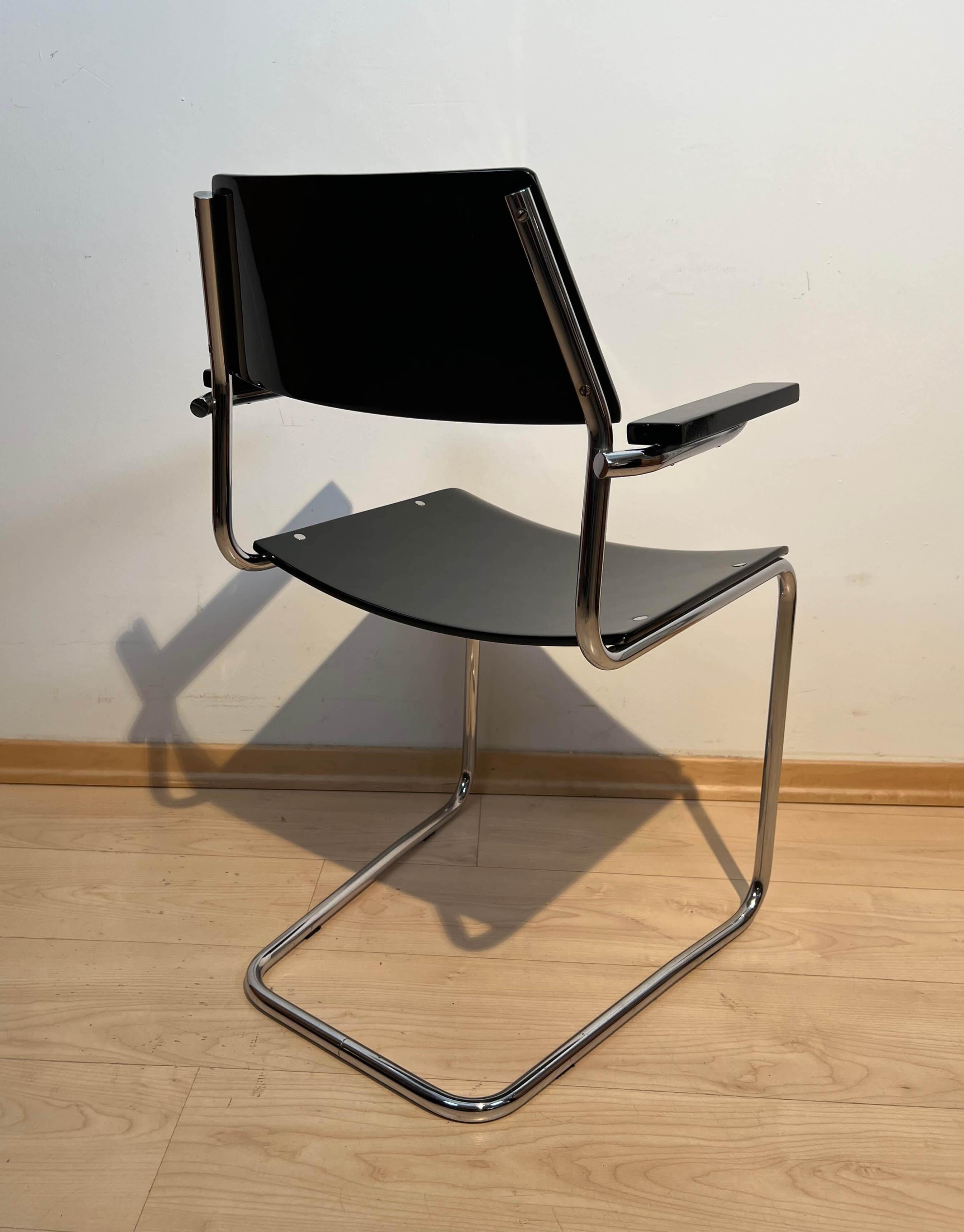 Bauhaus-Sessel aus Stahlrohr von Mauser, schwarzer Lack, Nickel, Deutschland um 1940 (Metall)