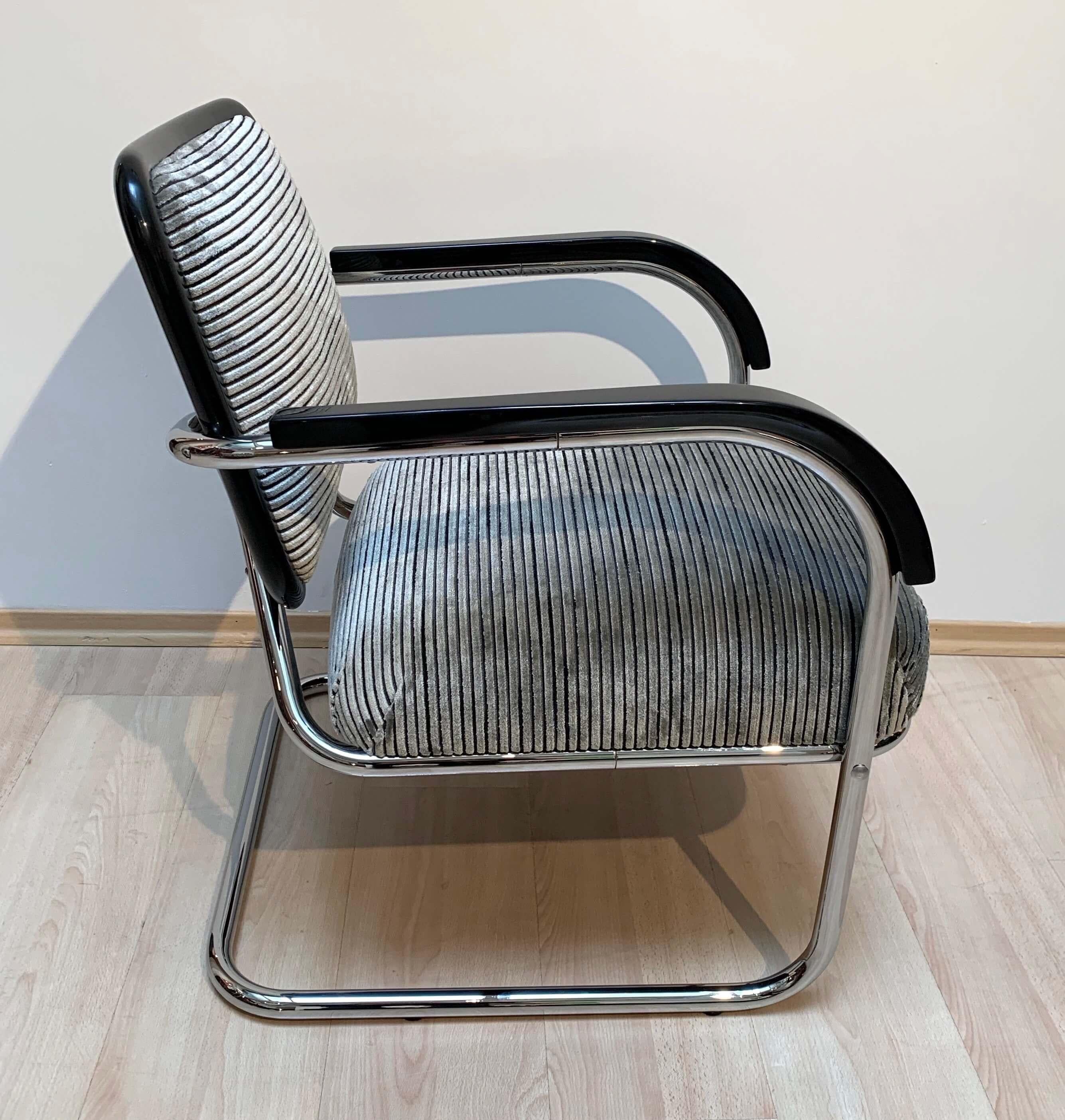 Bauhaus Cantilever Steeltube Chair, Nickel, Black, Velvet, Germany, circa 1930 1
