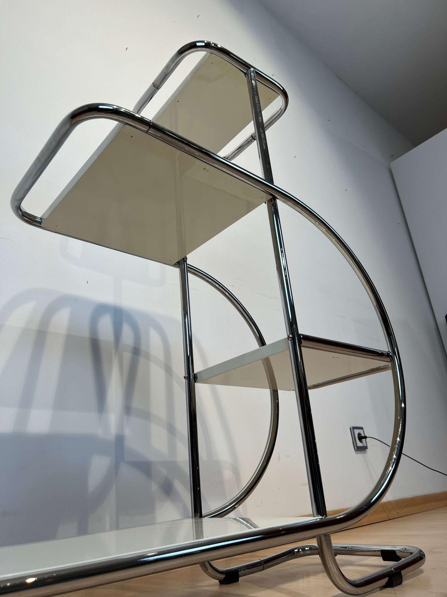Bauhaus Steeltube Etagere, Creme-White Lacquer, Nickel Plate, Germany, 1930s For Sale 10
