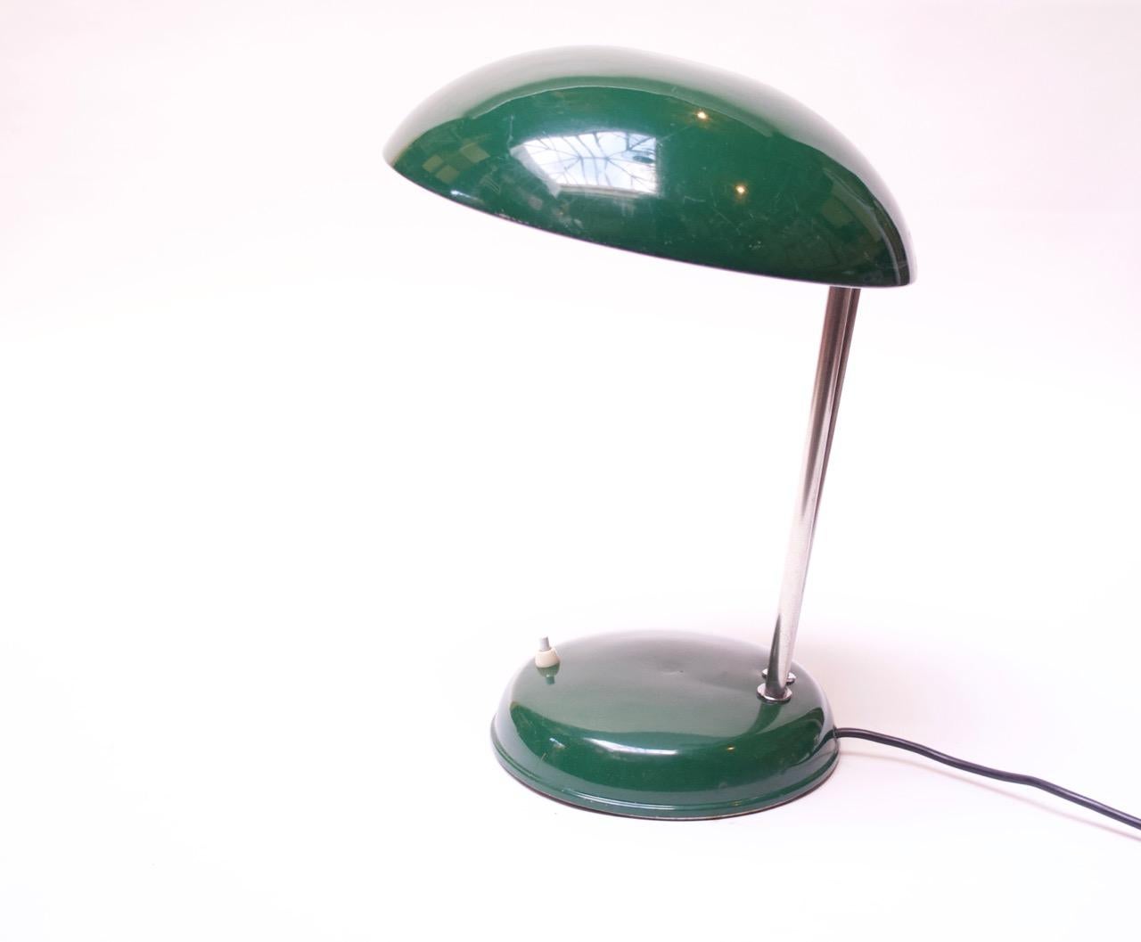 Enameled Bauhaus-Style 1940s Adjustable Table Lamp Attributed to Philips