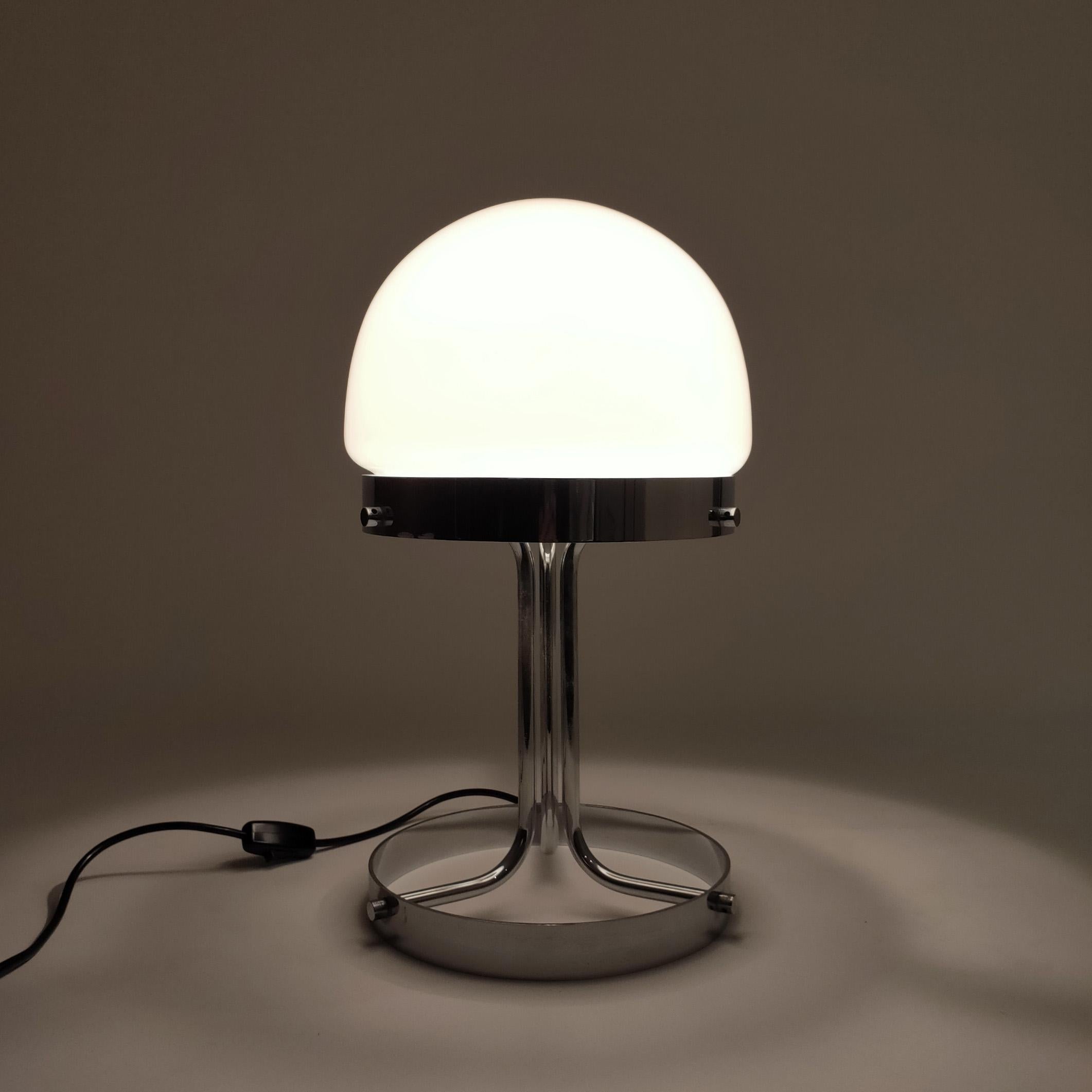 Bauhaus style big table lamp by André Ricard for Metalarte, Spain, 1970s en Excelente estado para la venta en SANT ADRIÀ DE BESÒS, ES