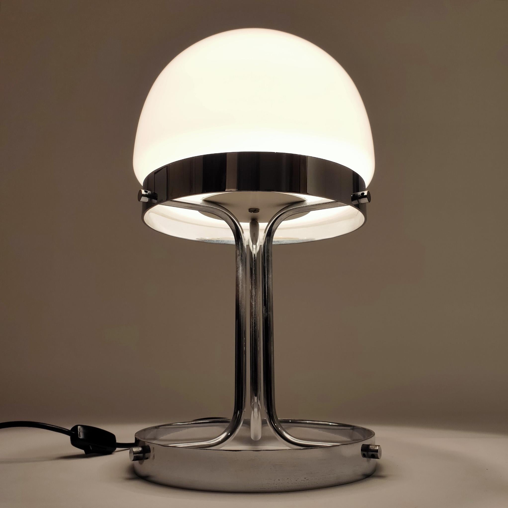 Bauhaus style big table lamp by André Ricard for Metalarte, Spain, 1970s en venta 1