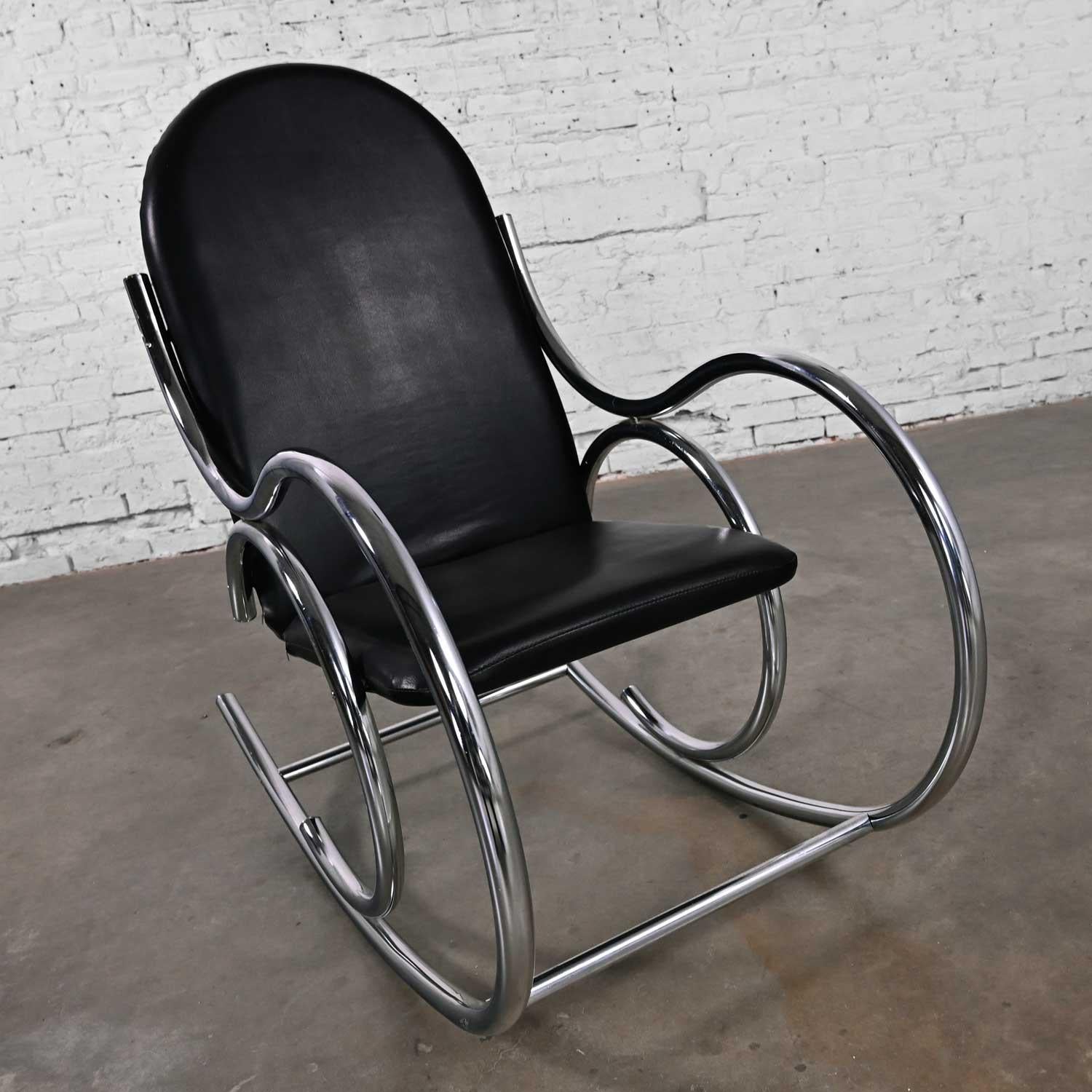 Bauhaus Style Black Vinyl & Chrome Bentwood Style Rocking Chair After Thonet For Sale 7