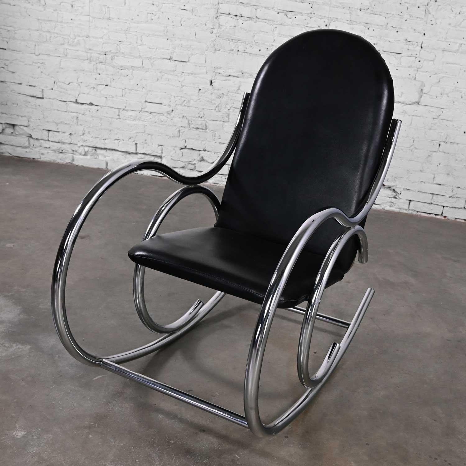 Bauhaus Style Black Vinyl & Chrome Bentwood Style Rocking Chair After Thonet For Sale 2