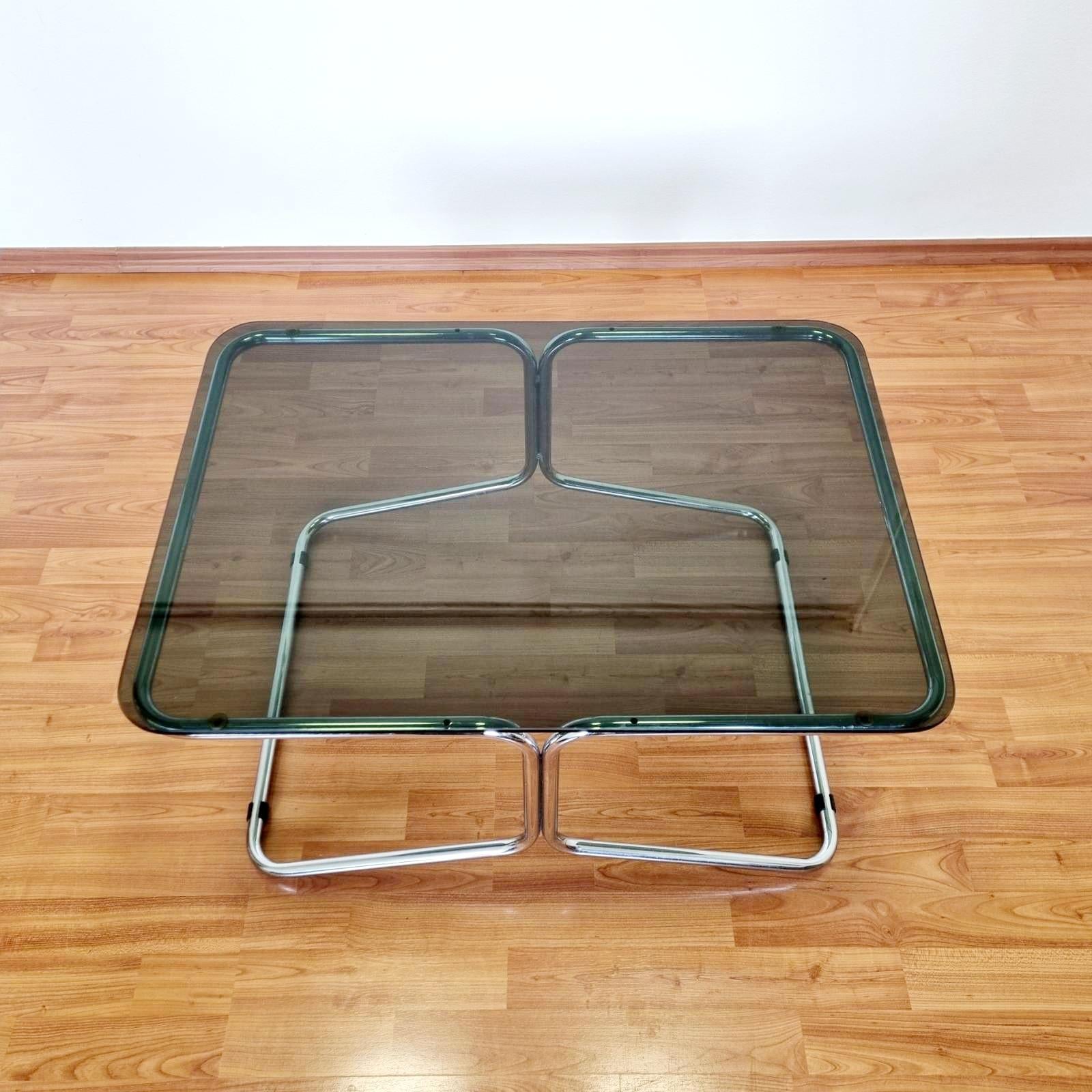 Bauhaus Style Chrome and Smoked Glass Coffee Table, Italy 70s In Good Condition For Sale In Lucija, SI