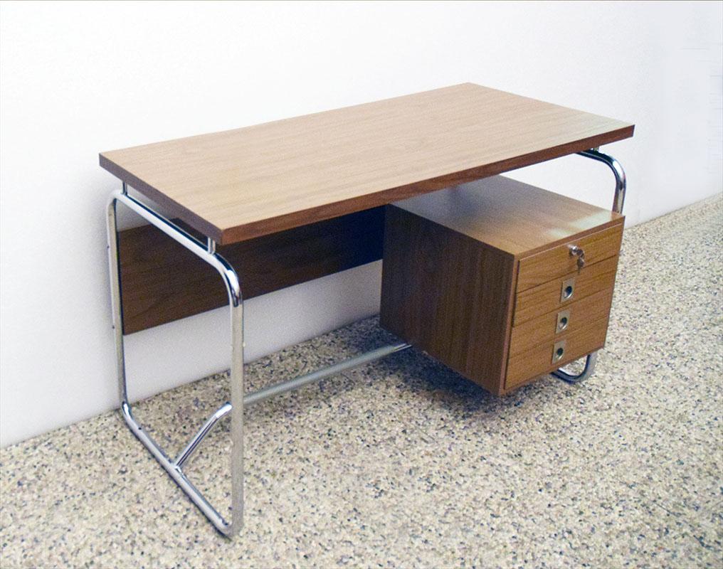 Bauhaus Style Desk, 1960's Italian Production 6