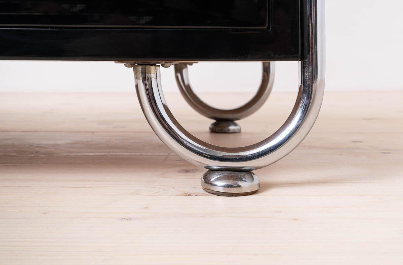 Bauhaus Style Dressing Table, Czechoslovakia, 1940s For Sale 1