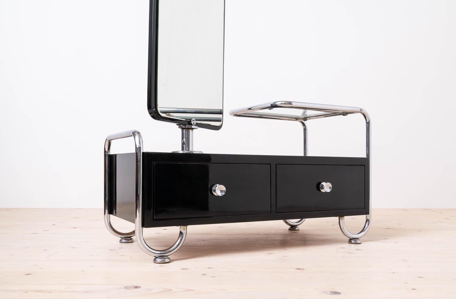 Bauhaus Style Dressing Table, Czechoslovakia, 1940s For Sale 3