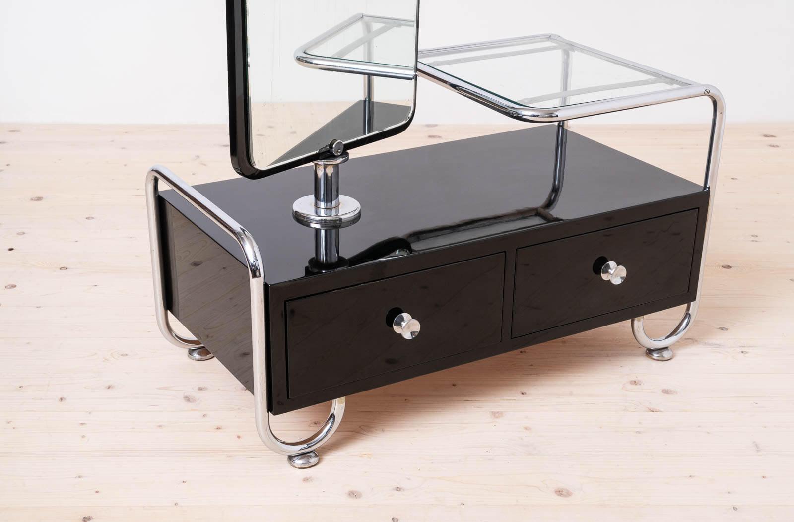 Bauhaus Style Dressing Table, Czechoslovakia, 1940s For Sale 4