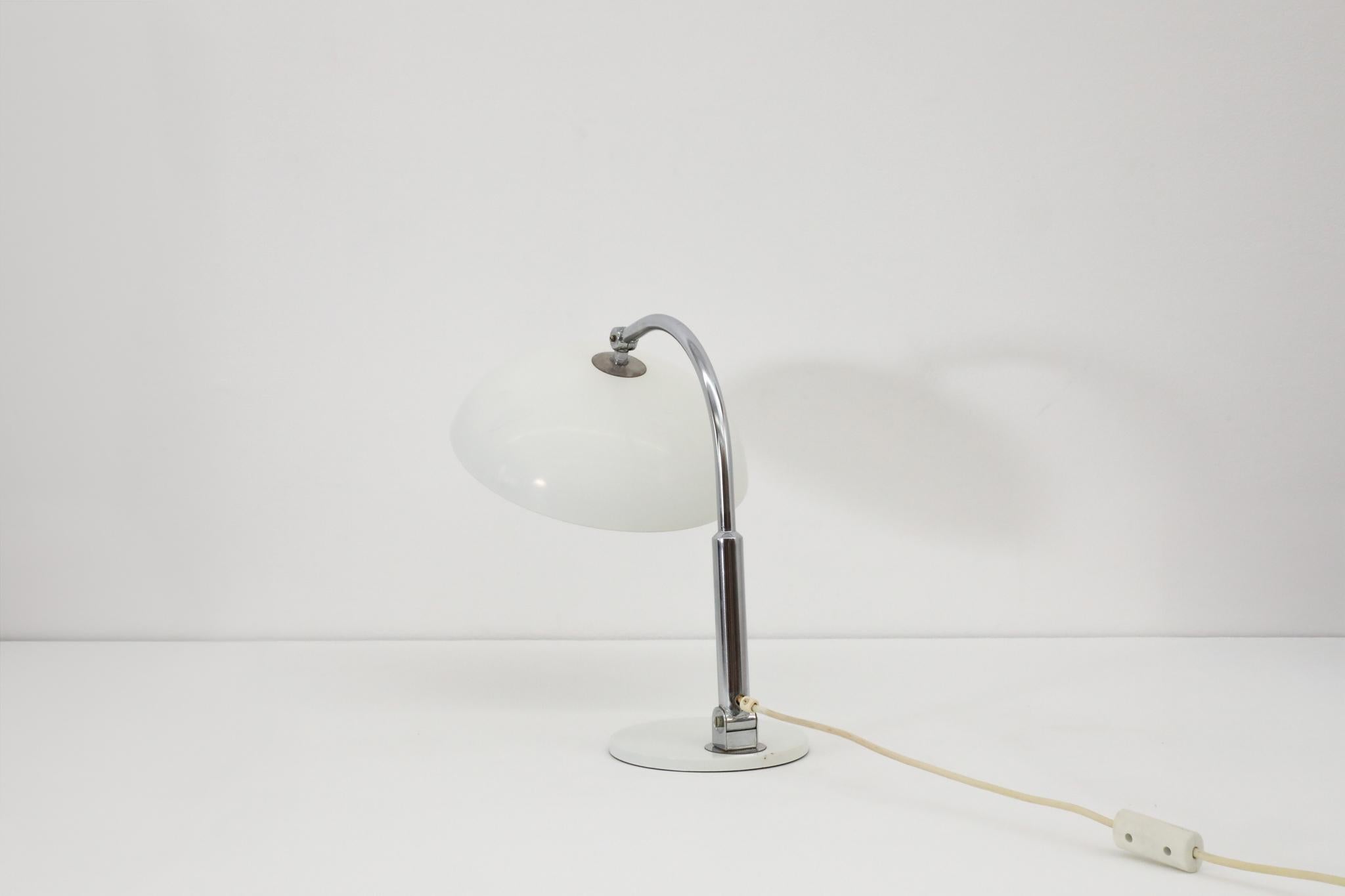 Bauhaus Style Hala Chrome and White Enameled Model  '144' Table Lamp In Good Condition For Sale In Los Angeles, CA