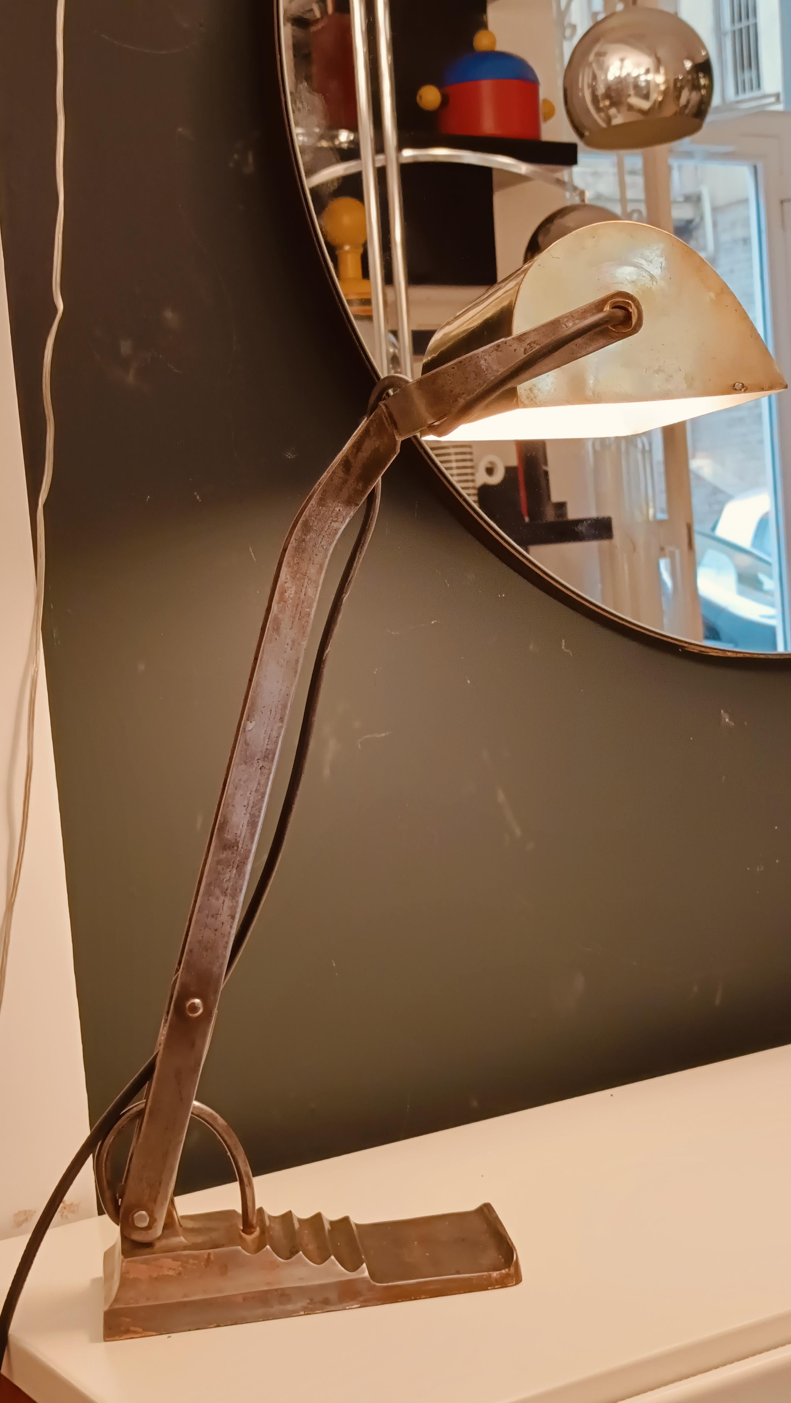 Lámpara de escritorio estilo Bauhaus, Italia años 40 en venta 2