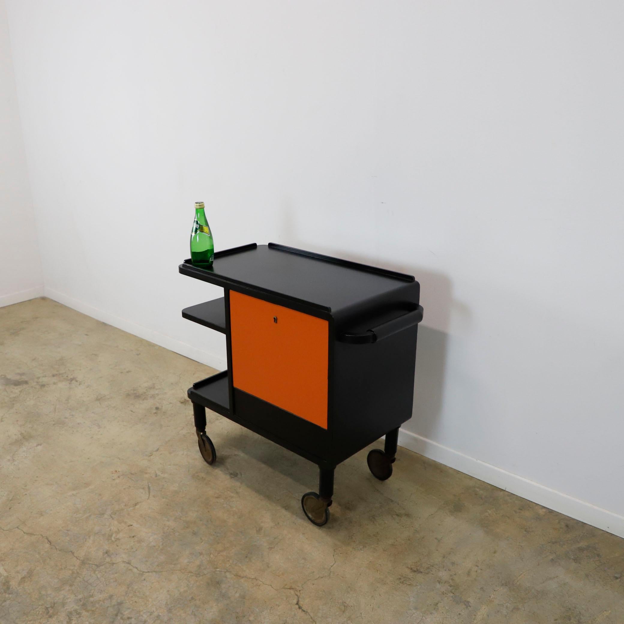 Servierwagen im Bauhaus-Stil (Mexikanisch) im Angebot