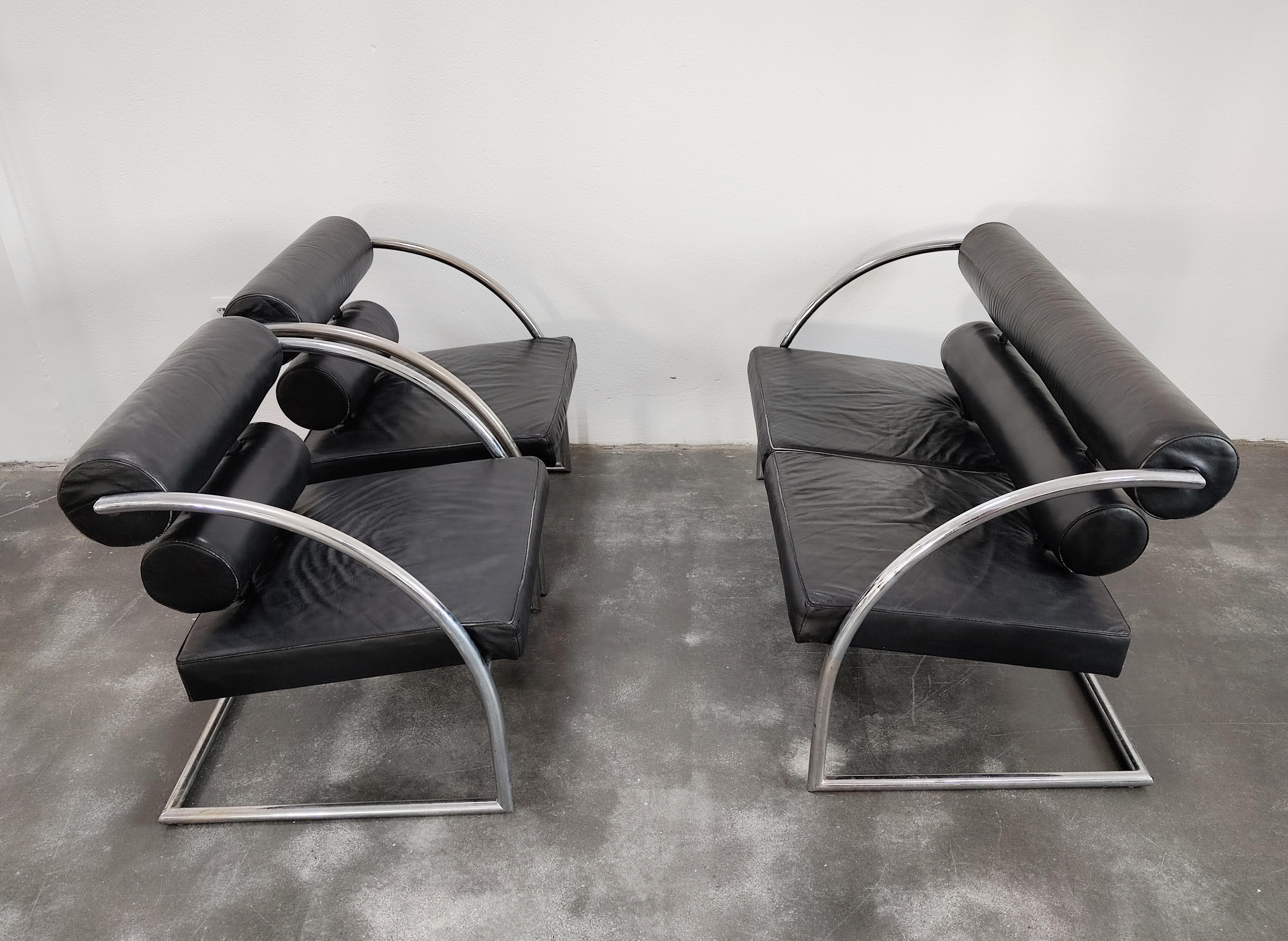 Cuir Canapé deux places en cuir de style Bauhaus, Suisse, années 1970 en vente