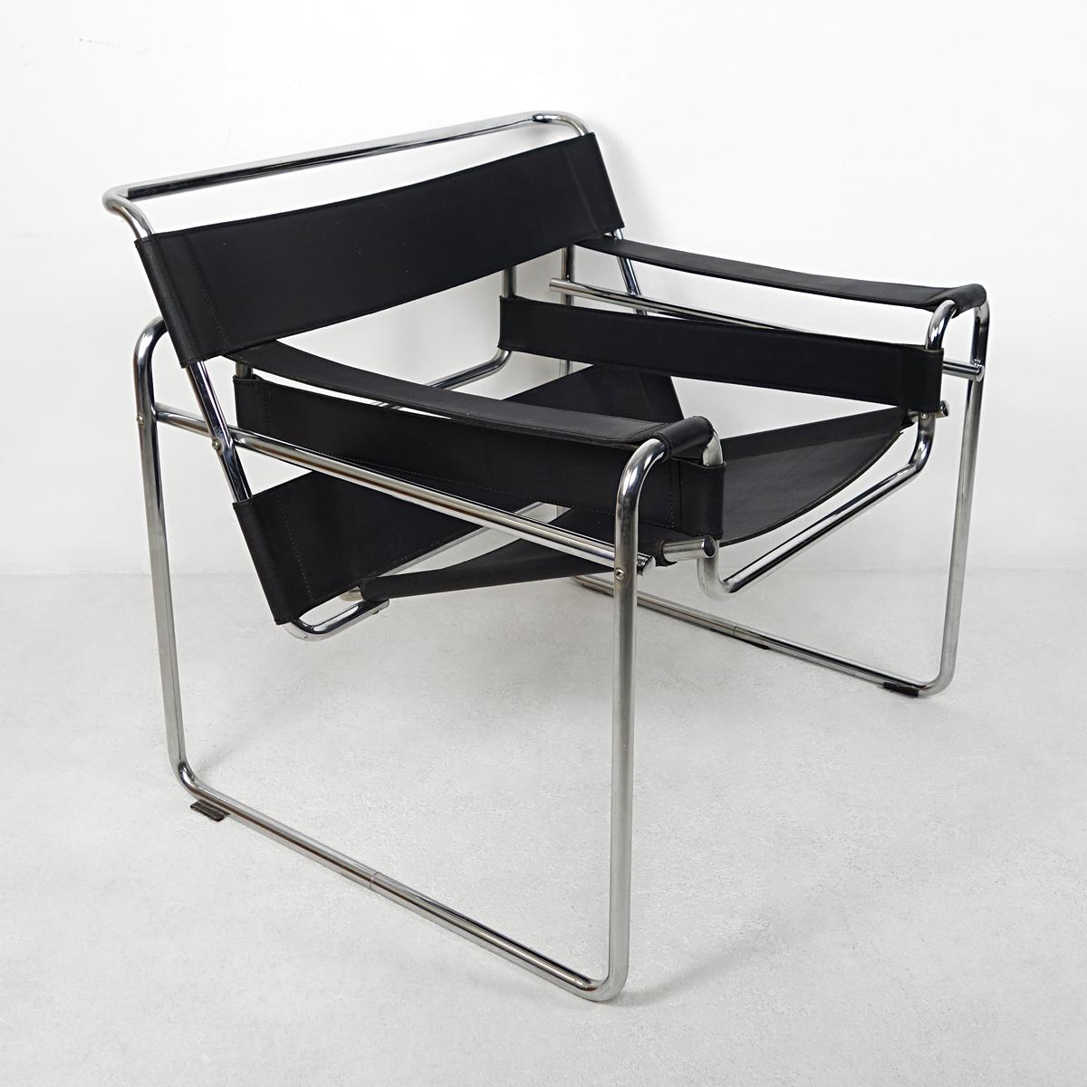 Bauhaus Style Wassily Chair by Marcel Breuer for Knoll International For Sale 1