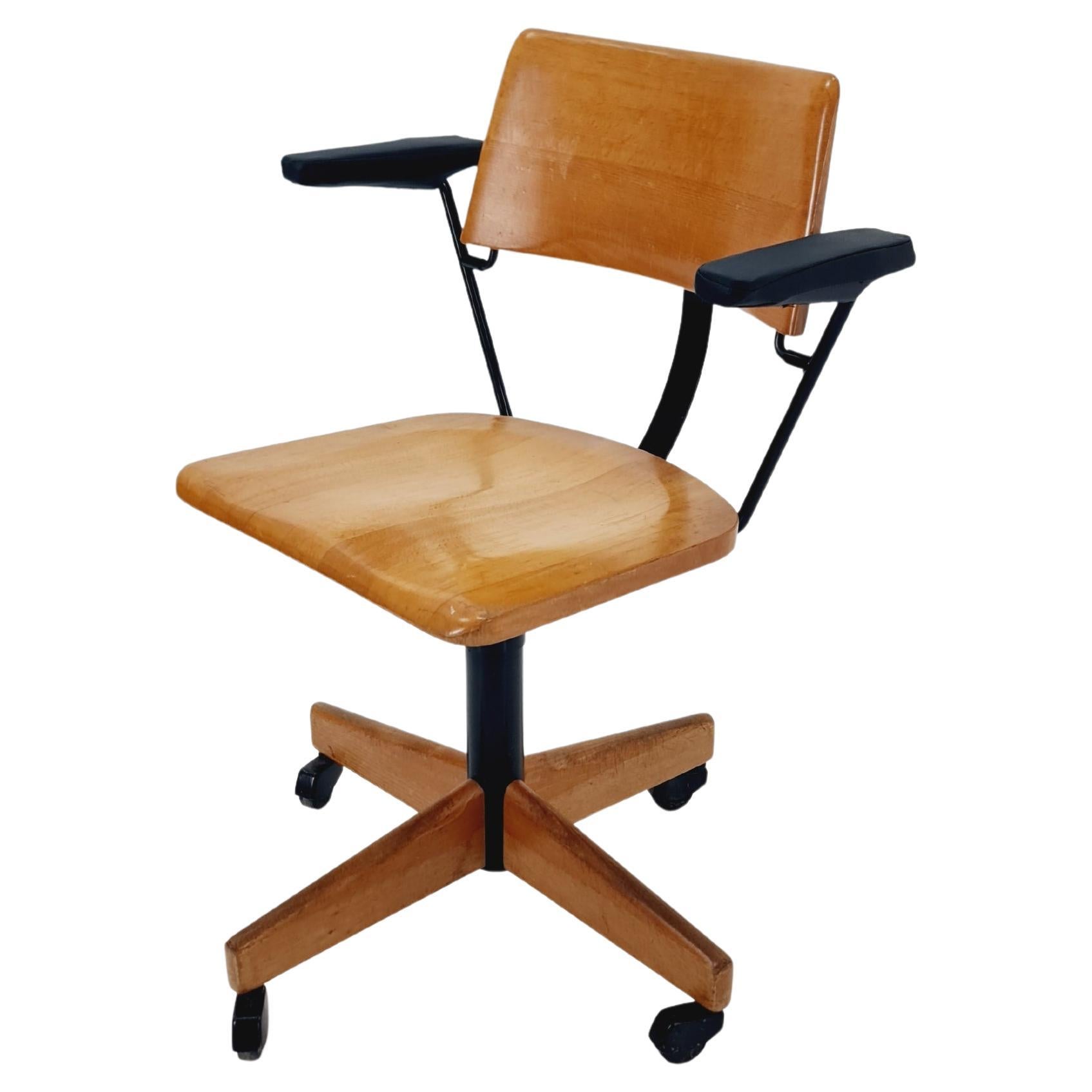 Sillón de oficina giratorio Bauhaus de madera maciza By stollgiroflex  1960s