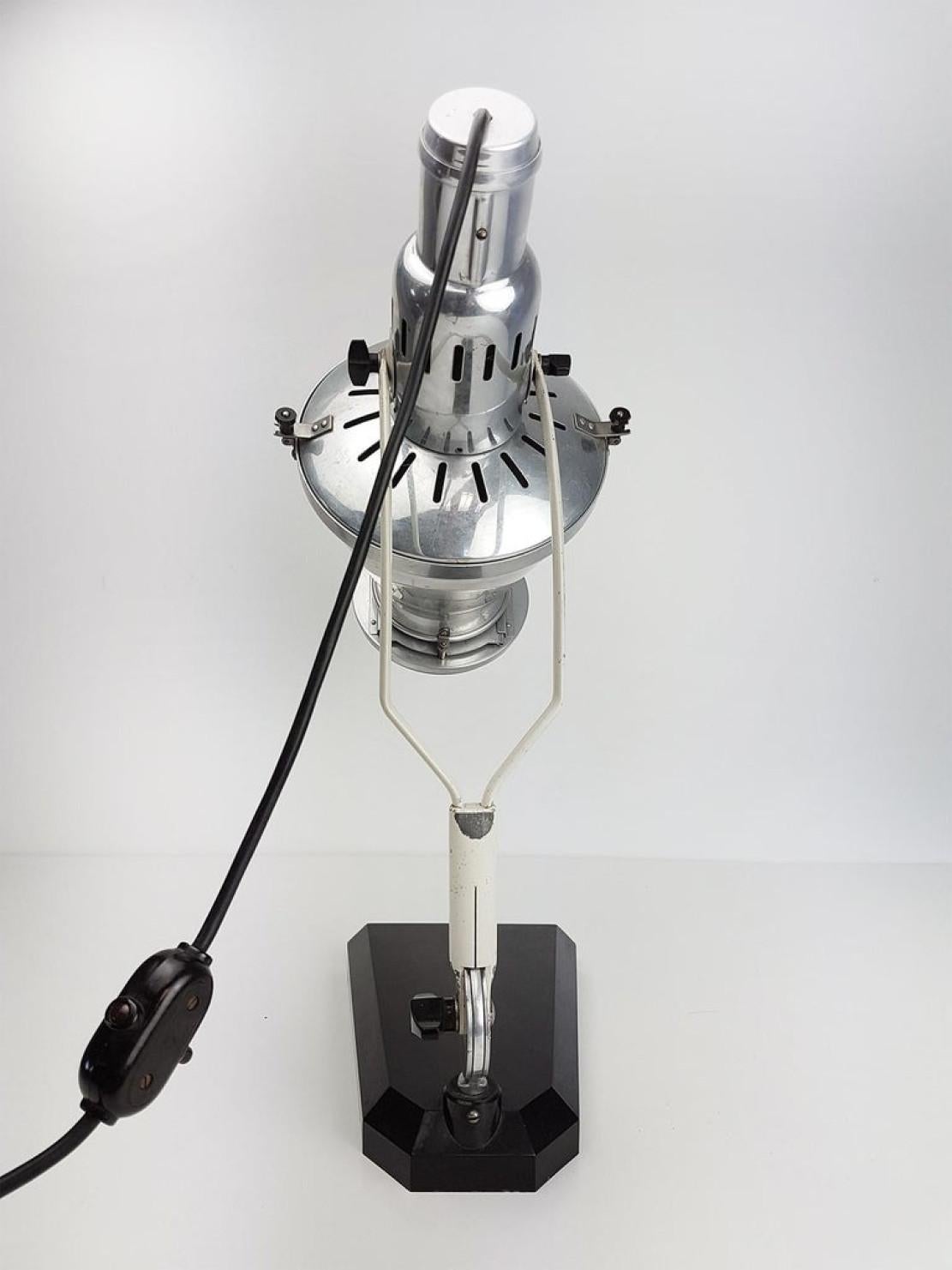 Bauhaus-Tischlampe von Hanau, um 1940 im Angebot 5