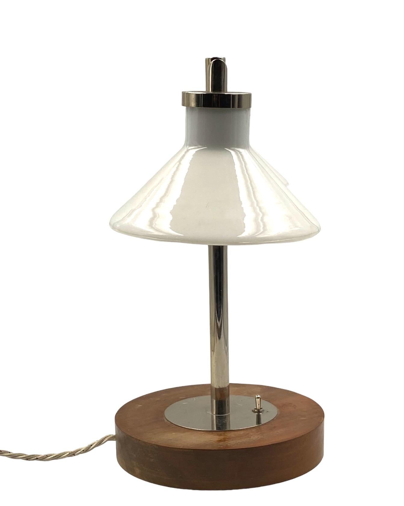 Bauhaus table lamp, Europe 1950s For Sale 7